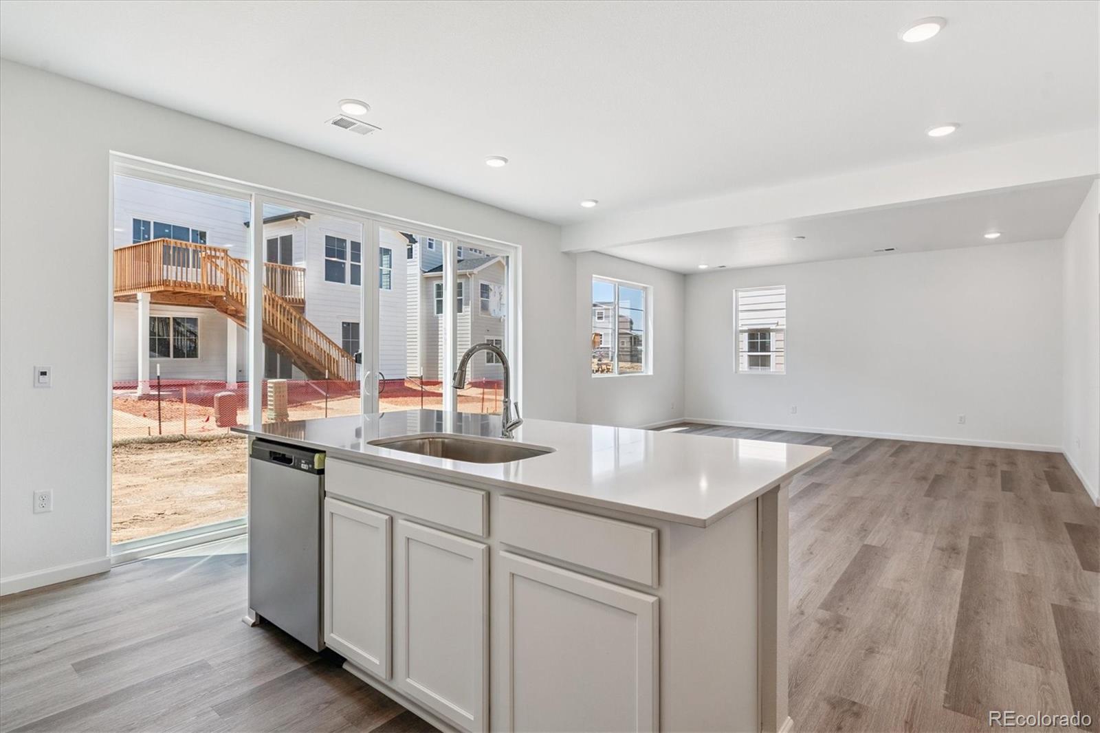 MLS Image #15 for 461 s salida street,aurora, Colorado