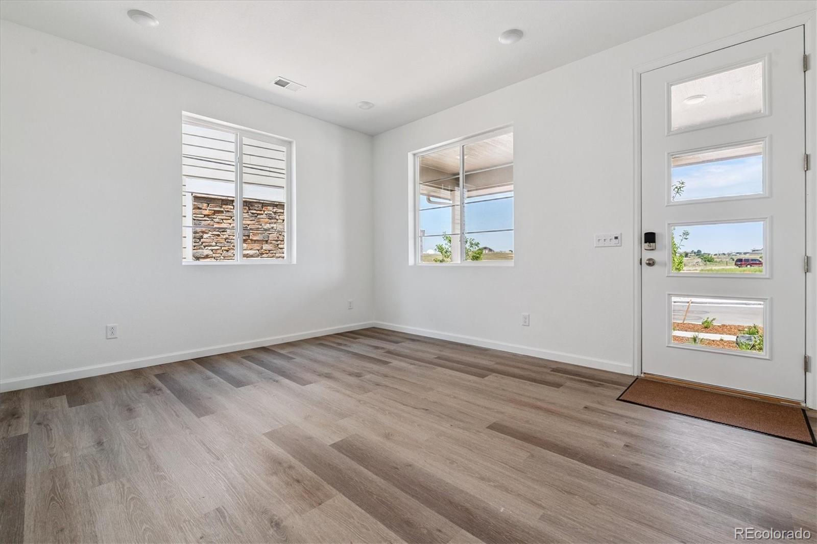 MLS Image #3 for 461 s salida street,aurora, Colorado