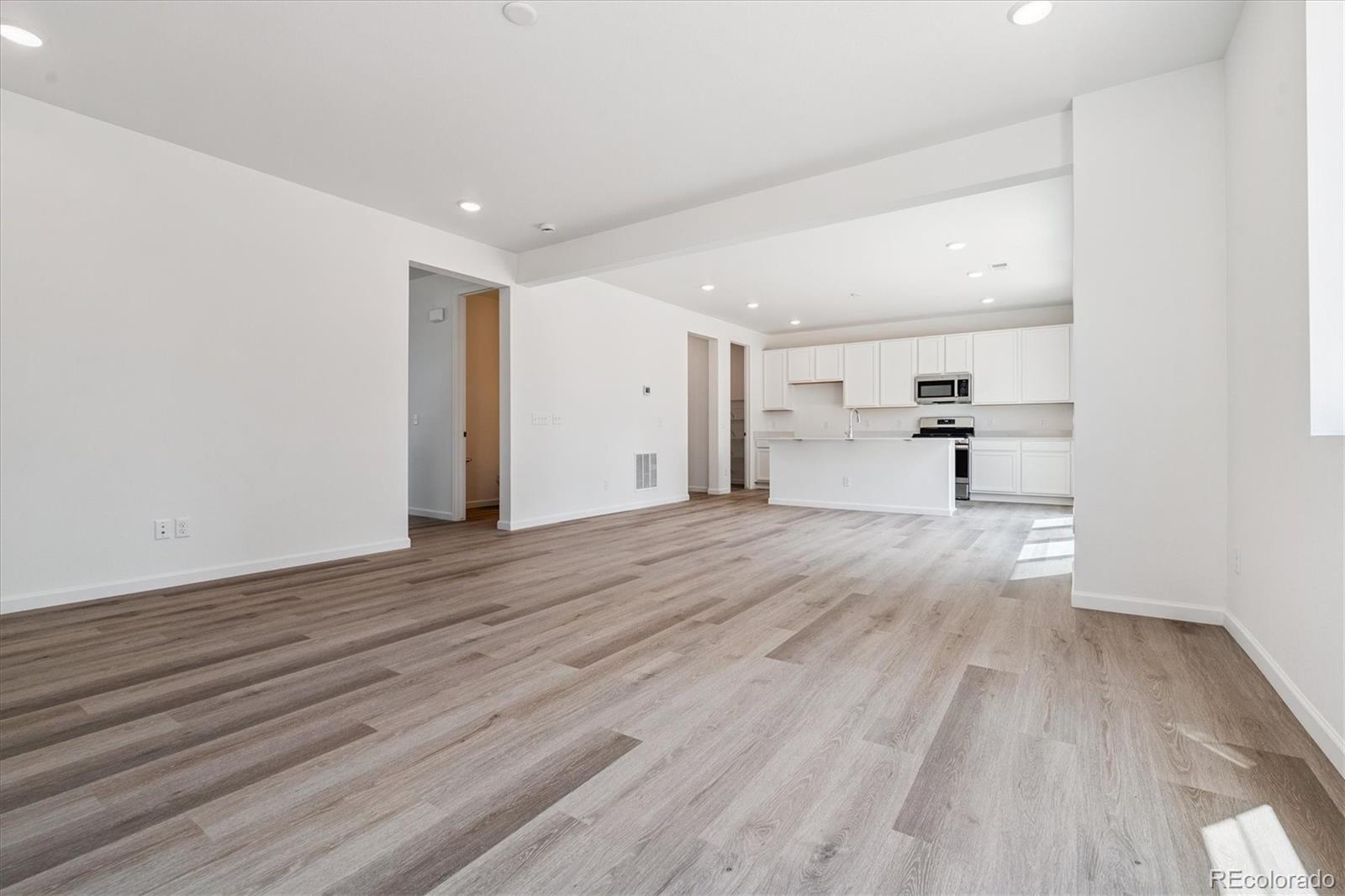 MLS Image #9 for 461 s salida street,aurora, Colorado