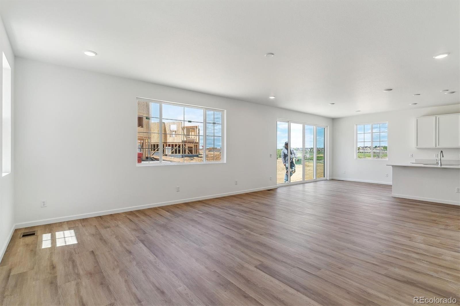 MLS Image #2 for 459 s salida street,aurora, Colorado