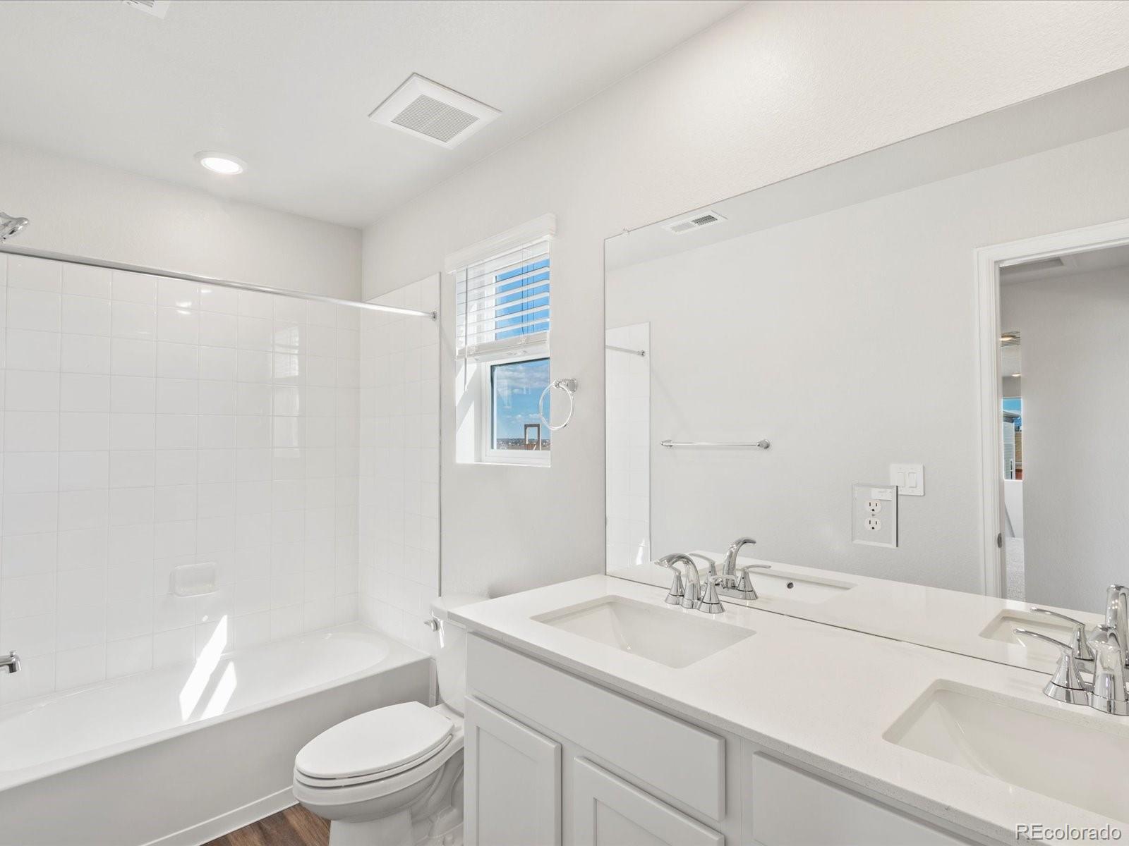 MLS Image #35 for 4701  sunsplash way,johnstown, Colorado