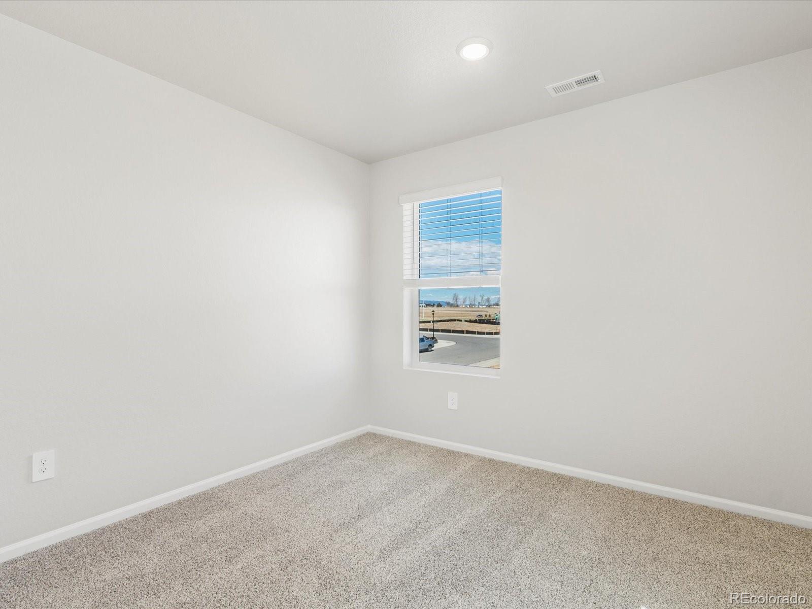 MLS Image #38 for 4701  sunsplash way,johnstown, Colorado