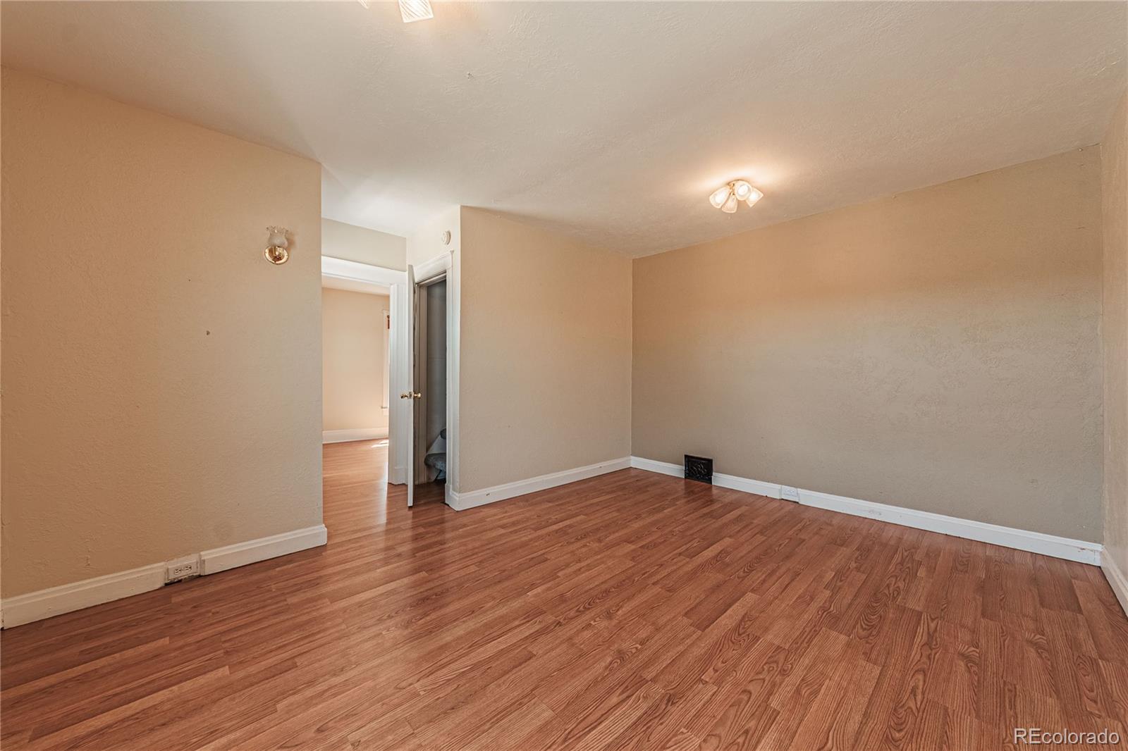 MLS Image #26 for 1003  san juan street,trinidad, Colorado