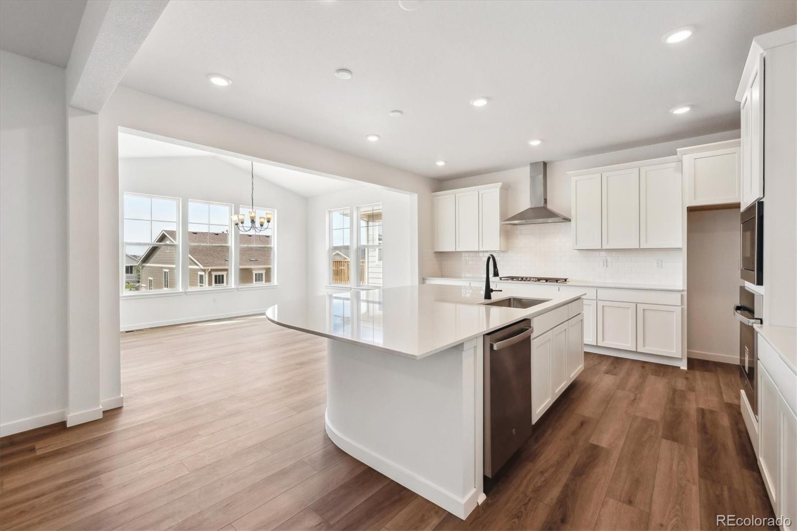 MLS Image #8 for 24748 e 40th avenue,aurora, Colorado