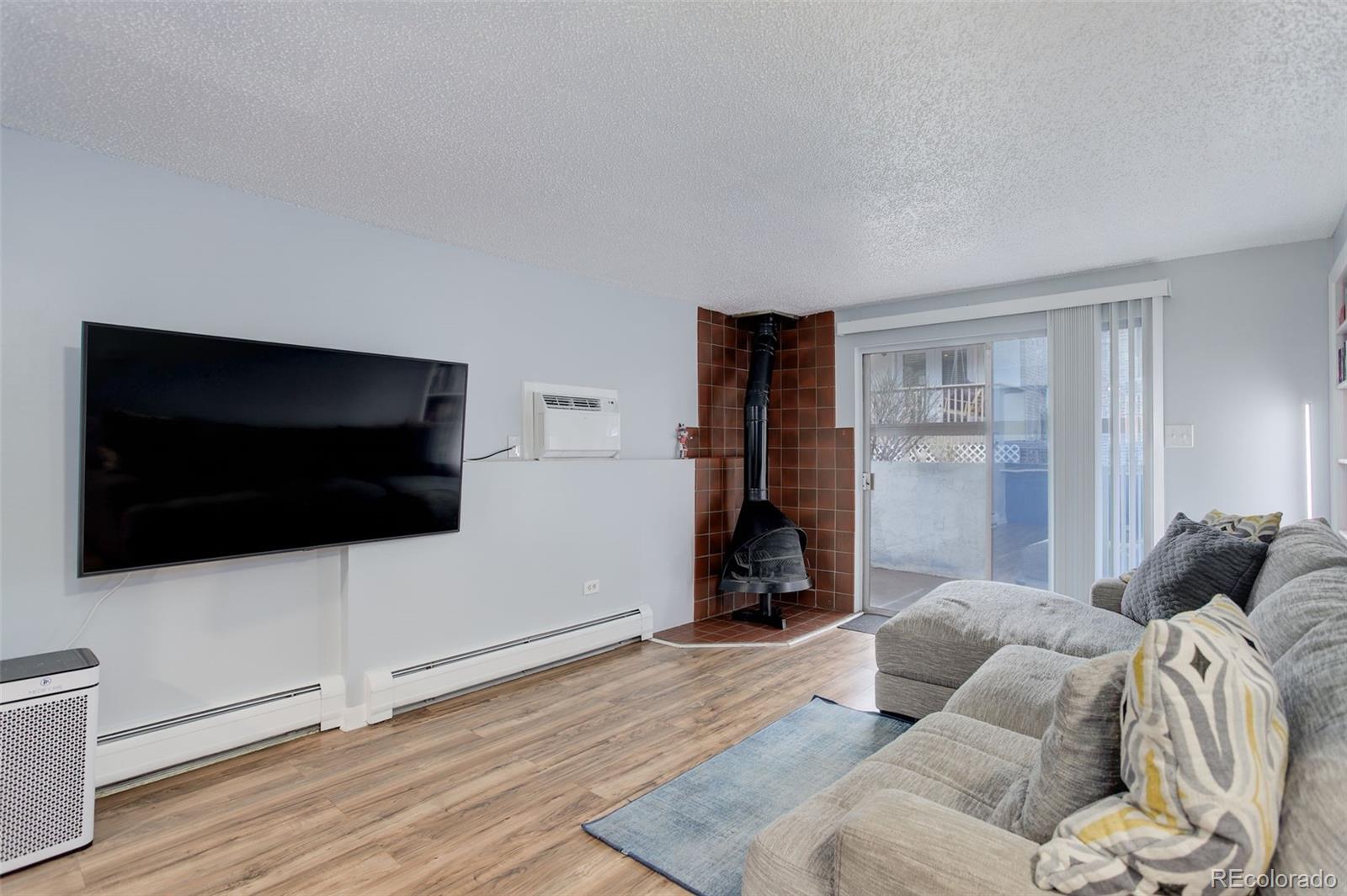 MLS Image #1 for 1585 s holly street,denver, Colorado