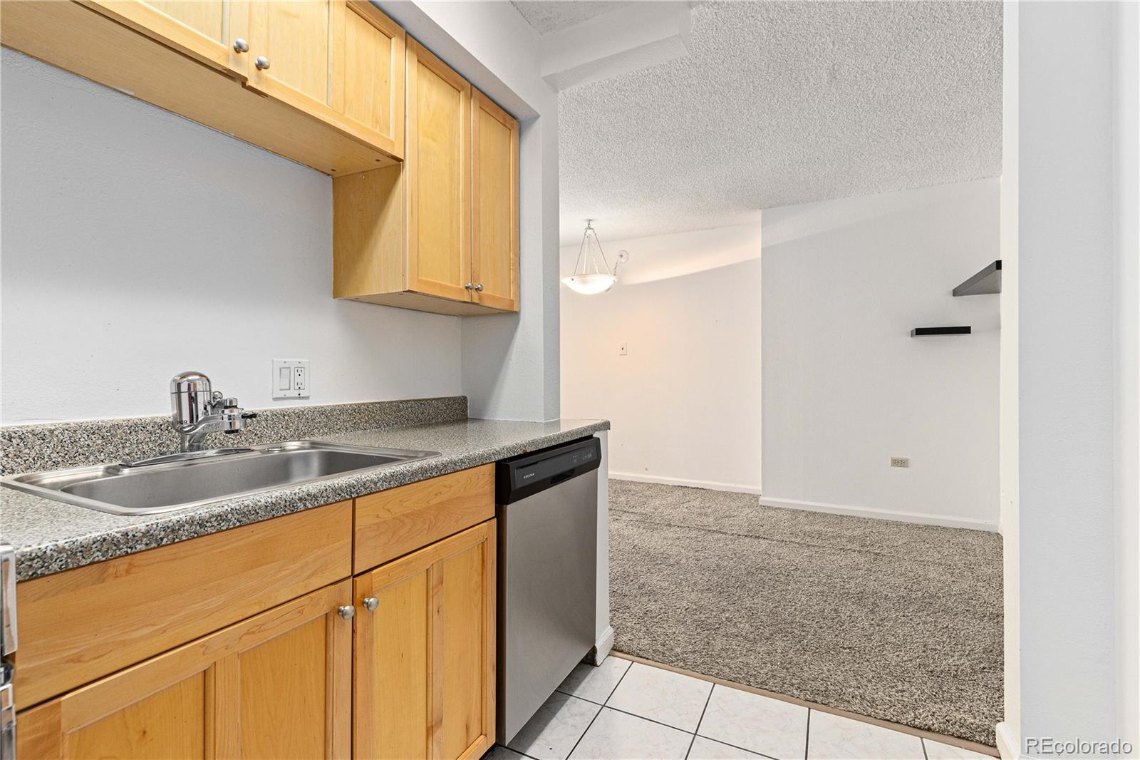 MLS Image #13 for 1020  15th street,denver, Colorado