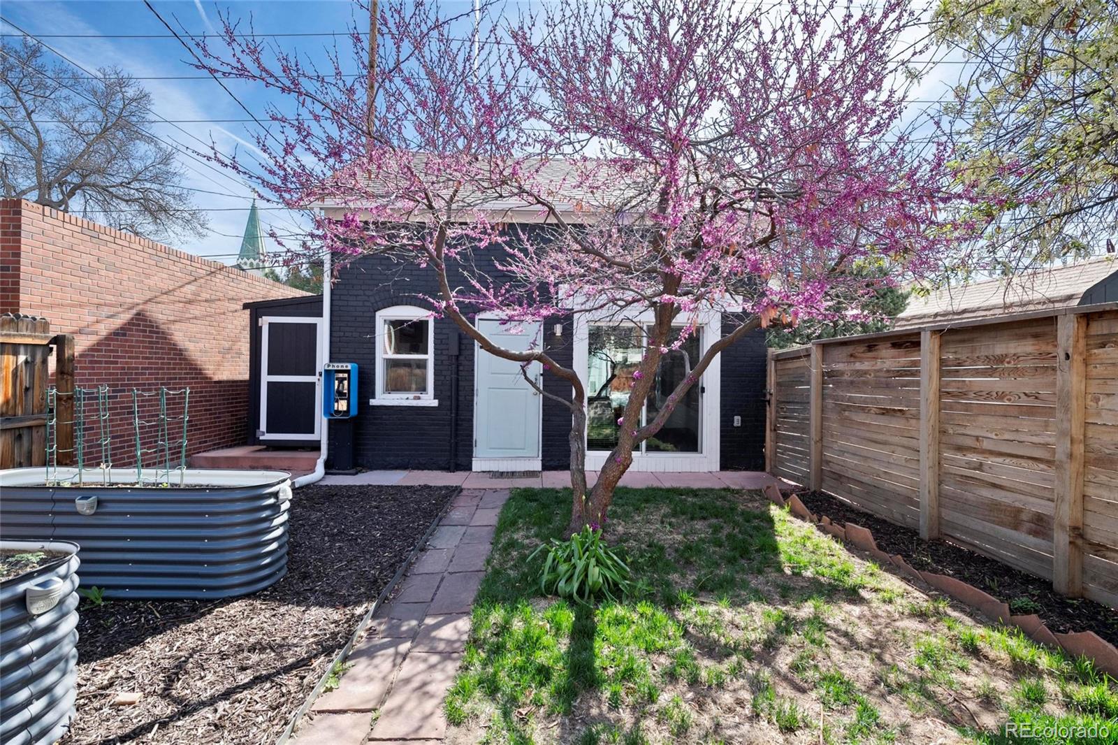 MLS Image #31 for 328 s lincoln street,denver, Colorado