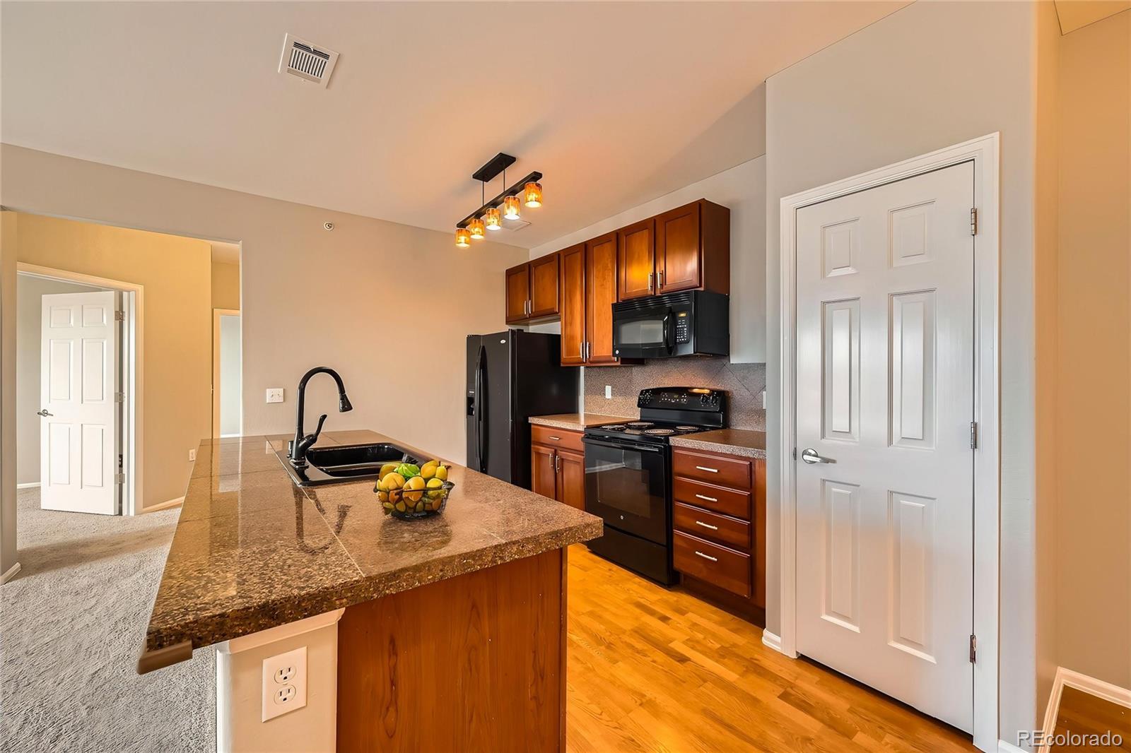 MLS Image #6 for 2705 s danube way,aurora, Colorado
