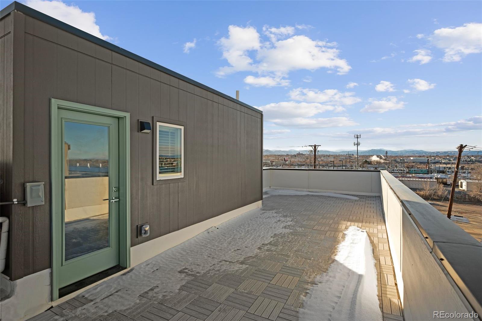 MLS Image #13 for 2620 s delaware street,denver, Colorado