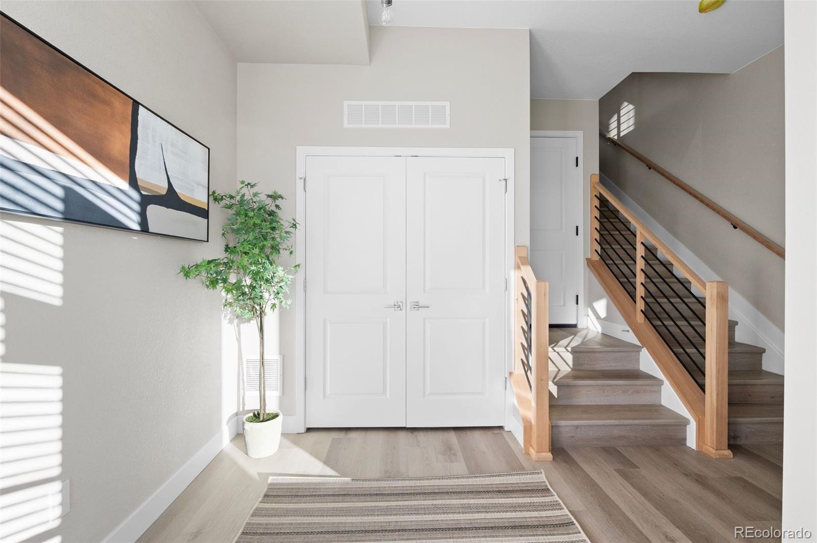 MLS Image #4 for 2620 s delaware street,denver, Colorado