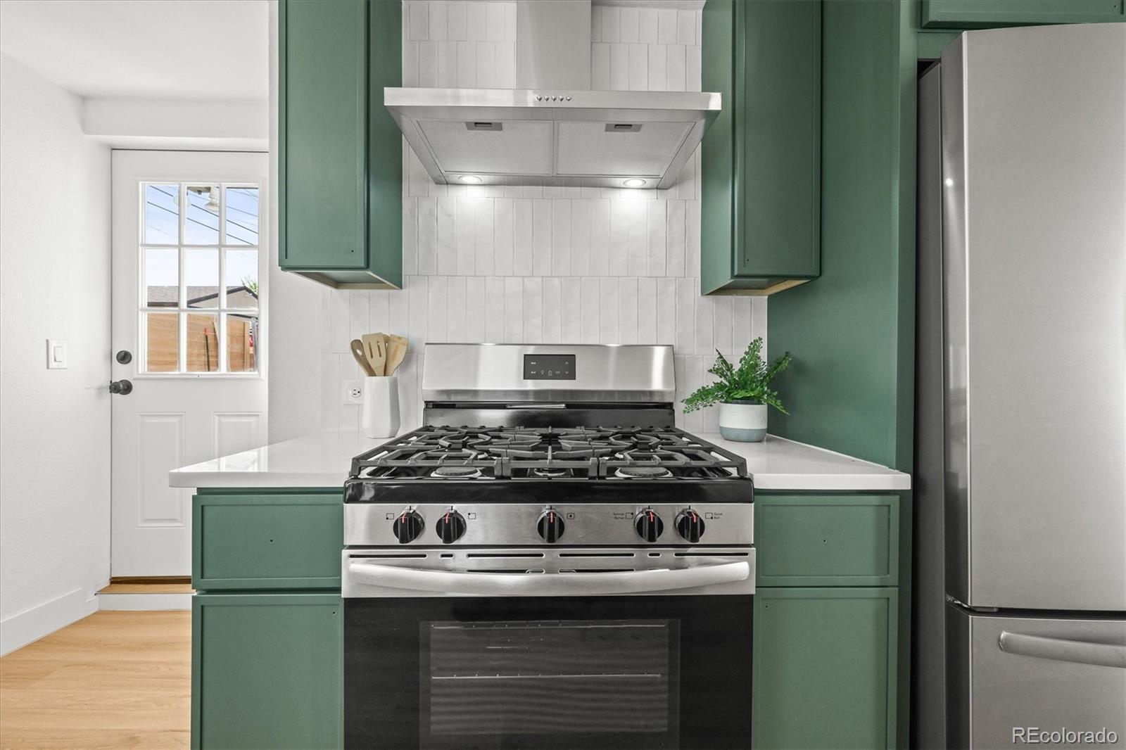 MLS Image #17 for 3670 n glencoe street,denver, Colorado