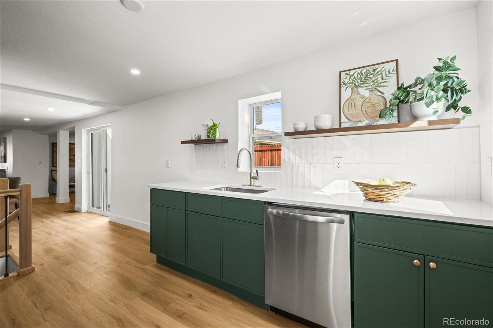 MLS Image #18 for 3670 n glencoe street,denver, Colorado