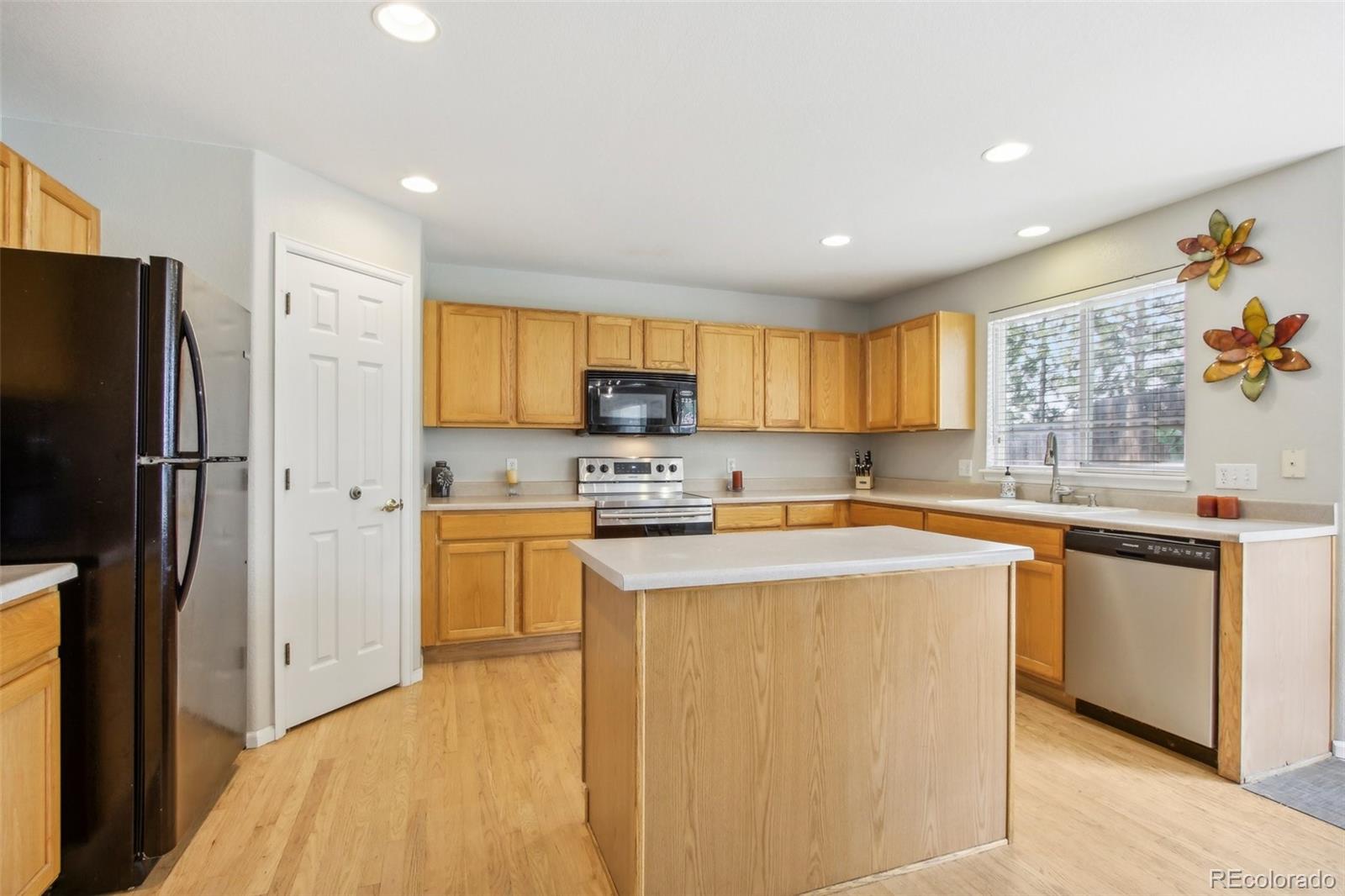 MLS Image #4 for 1440 e 128th court,thornton, Colorado