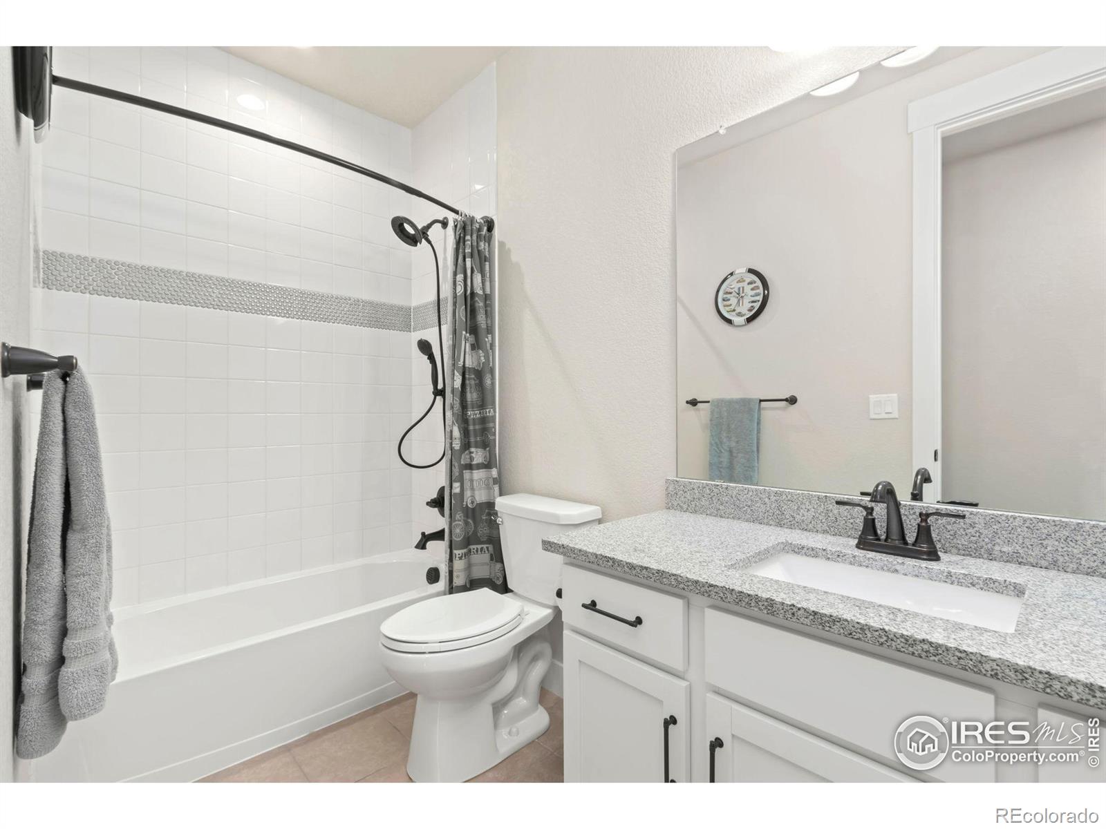 MLS Image #25 for 2156  setting sun drive,windsor, Colorado