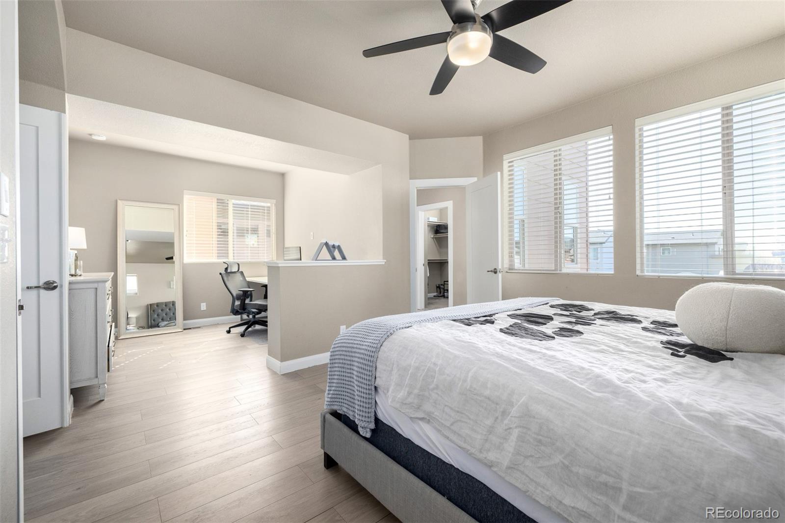 MLS Image #19 for 1928 w 67th place,denver, Colorado