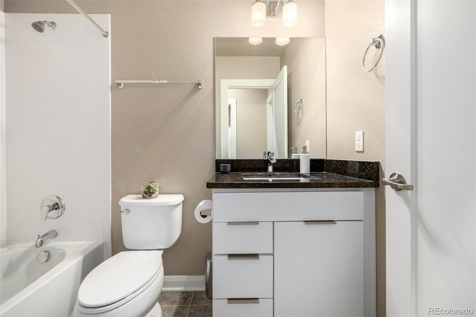MLS Image #27 for 1928 w 67th place,denver, Colorado