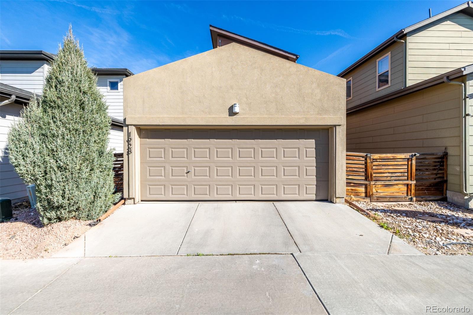 MLS Image #37 for 1928 w 67th place,denver, Colorado
