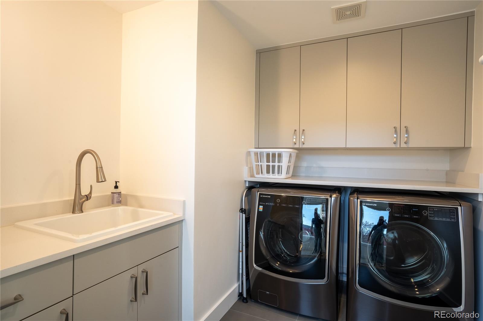 MLS Image #14 for 3600 n pecos street,denver, Colorado