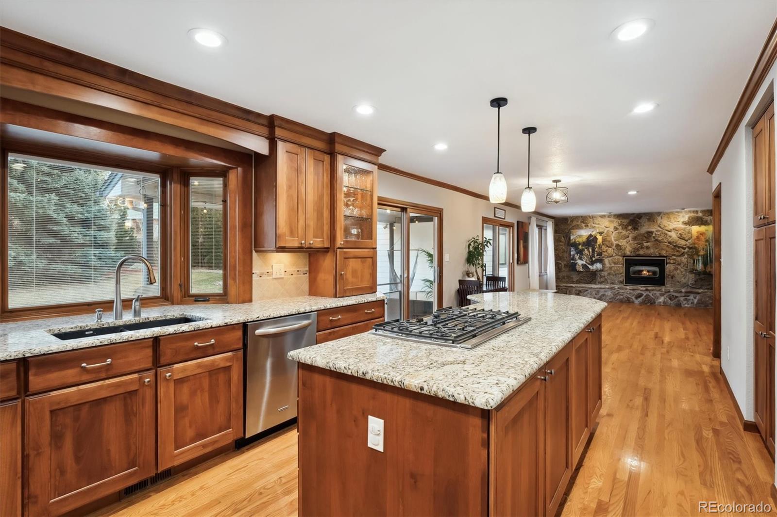 MLS Image #11 for 1998 s harlan court,lakewood, Colorado