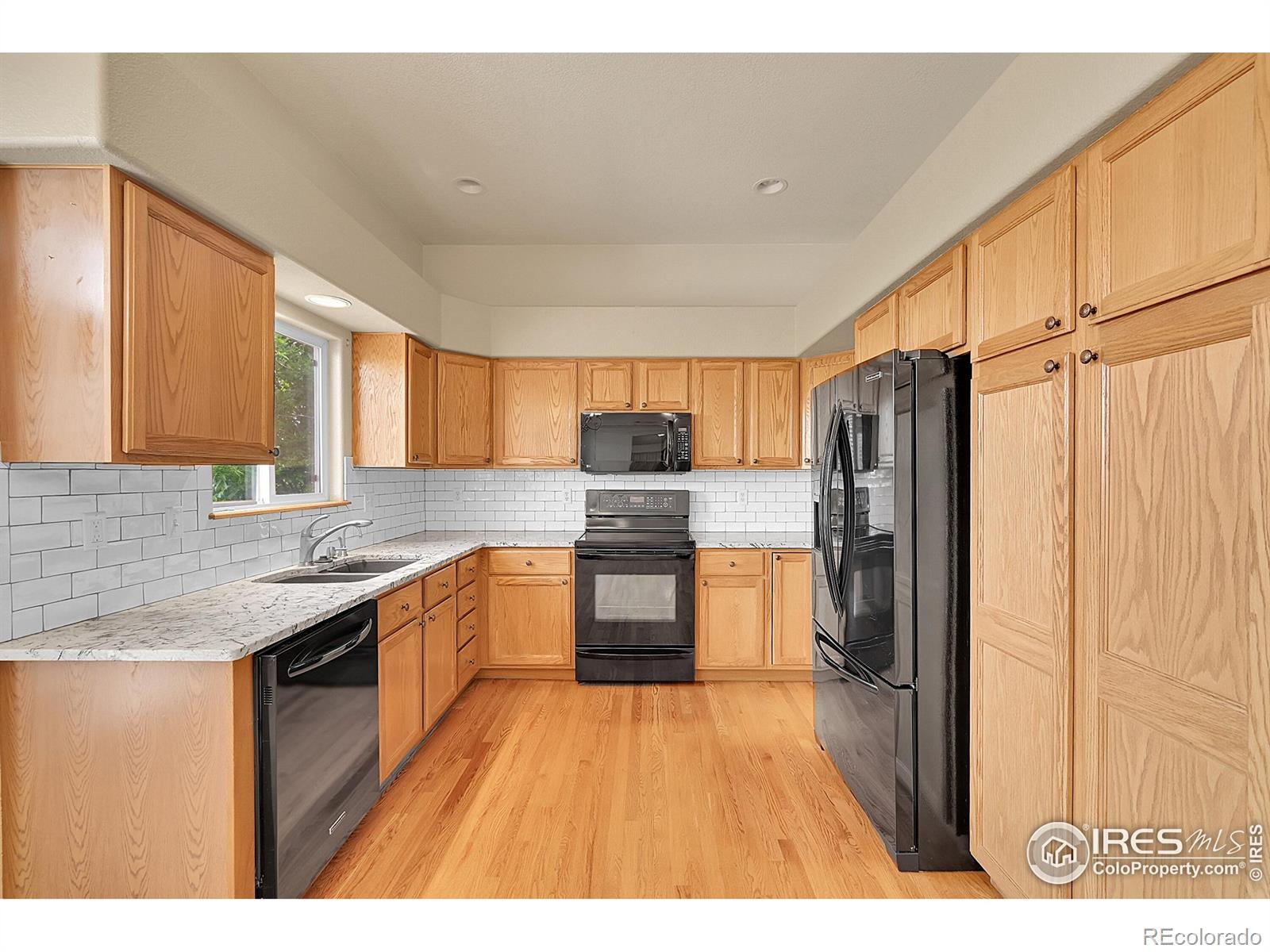 MLS Image #11 for 828  52nd avenue,greeley, Colorado