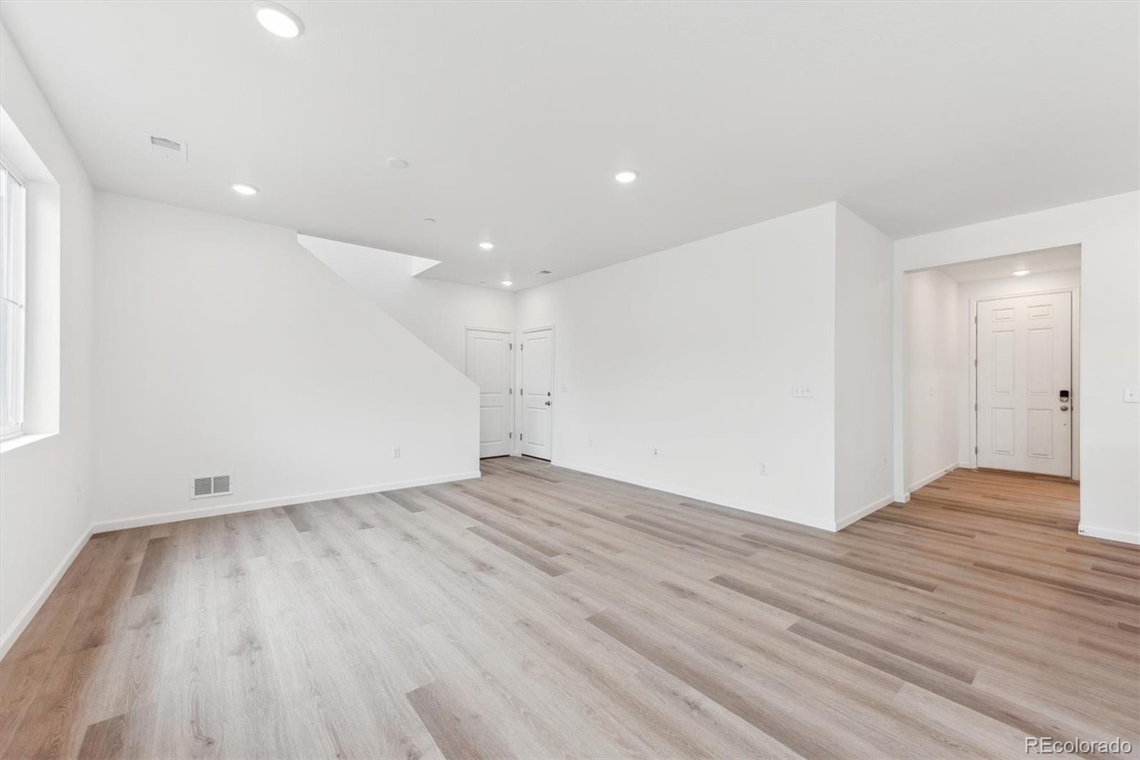 MLS Image #6 for 9692  cathay street,commerce city, Colorado