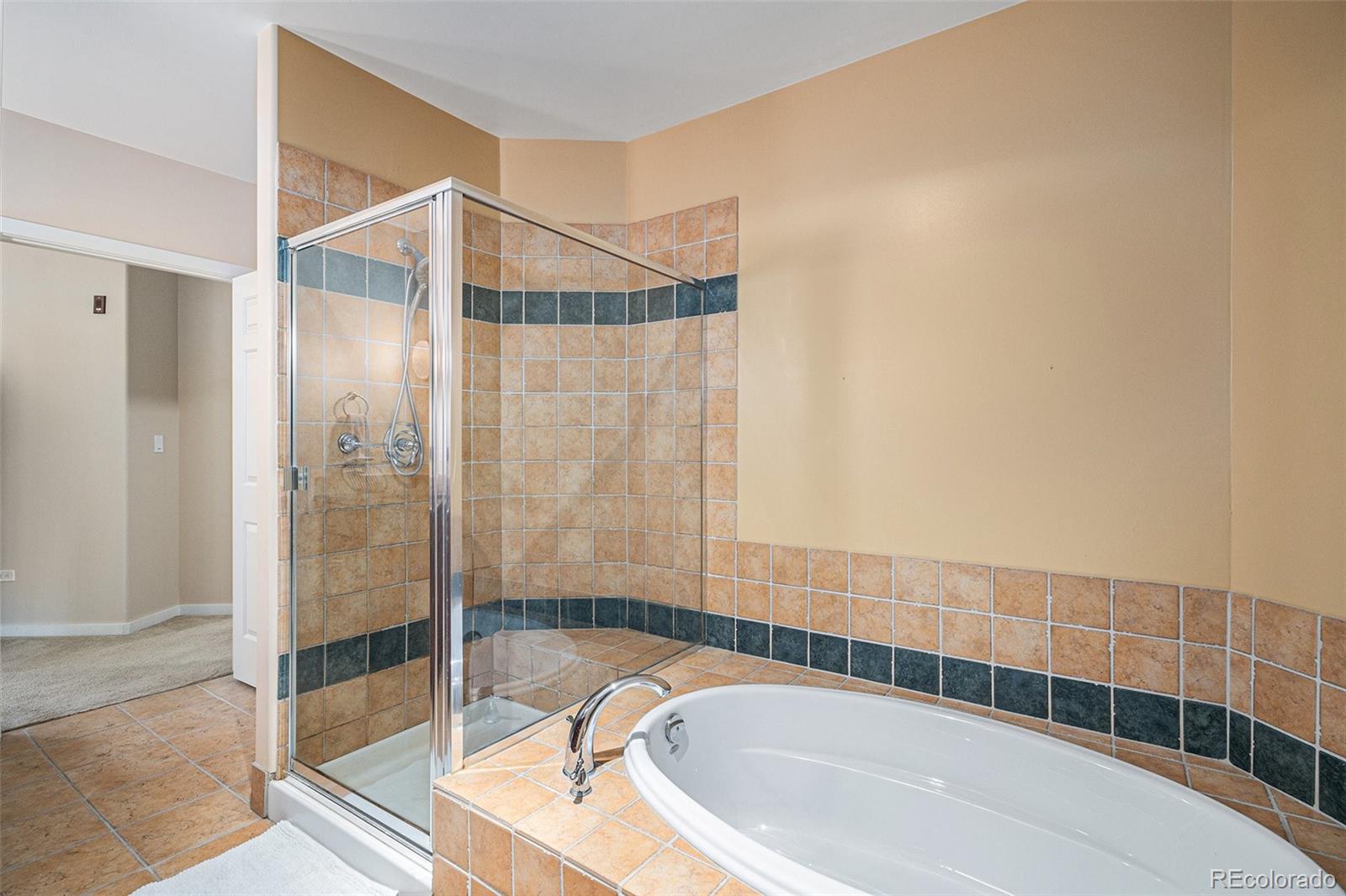 MLS Image #11 for 4875 s monaco street,denver, Colorado