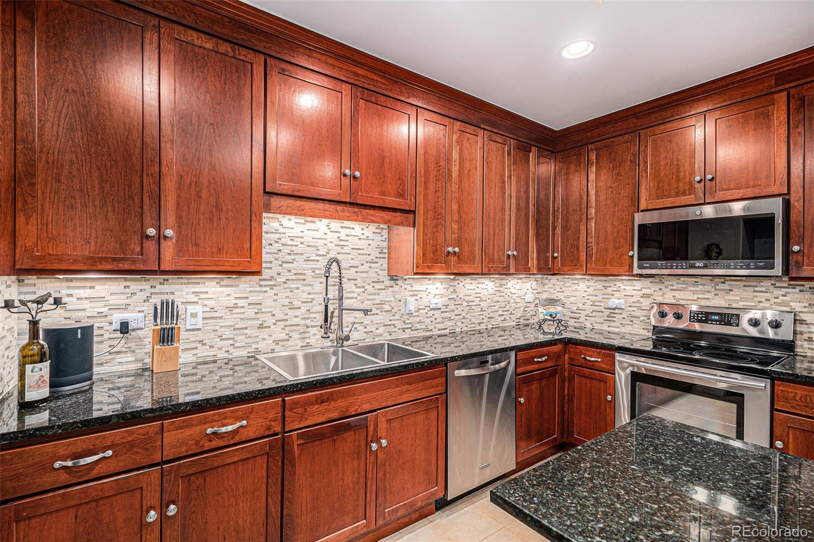 MLS Image #3 for 4875 s monaco street,denver, Colorado