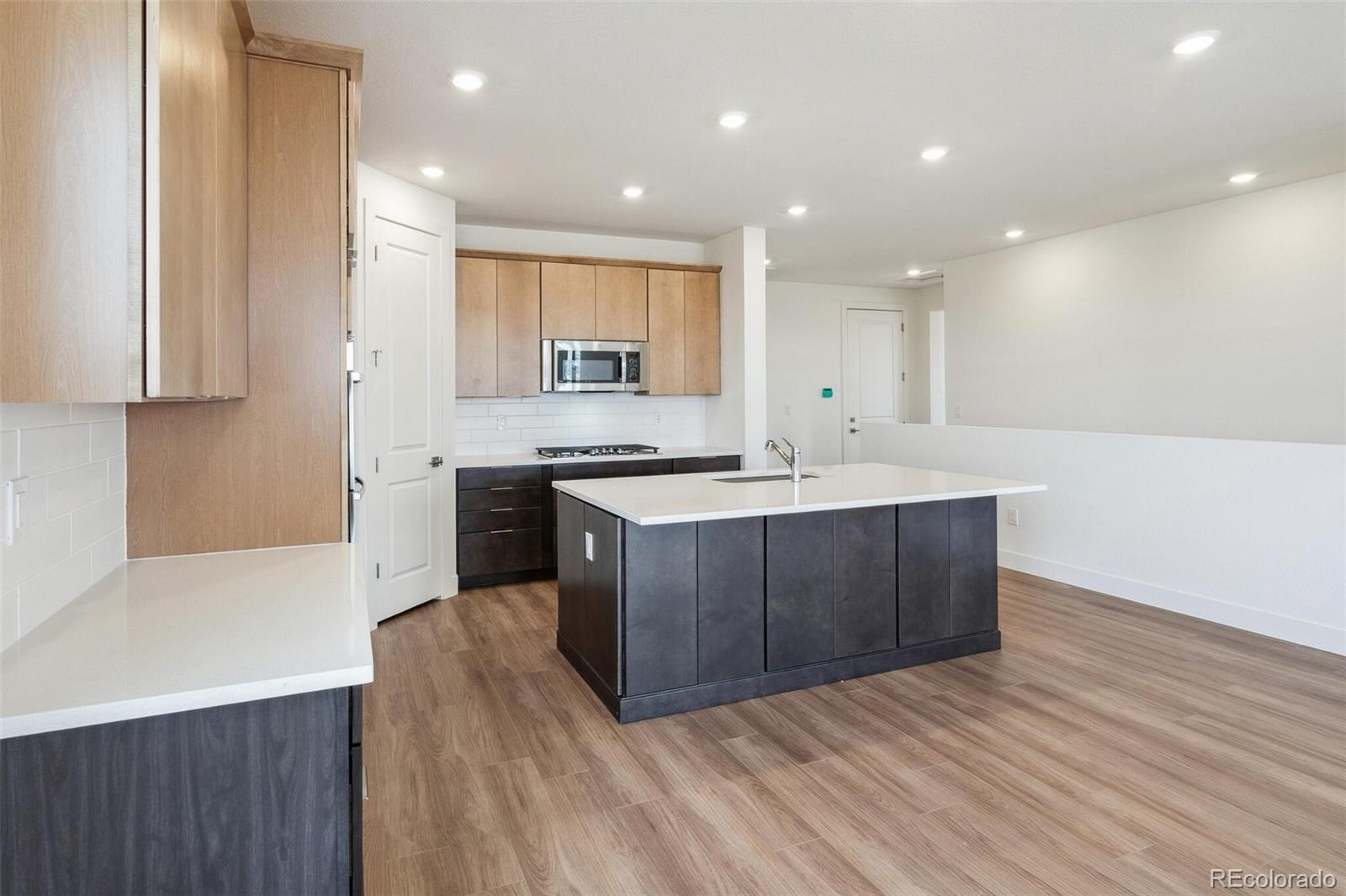 MLS Image #10 for 6384 e 154th place,thornton, Colorado