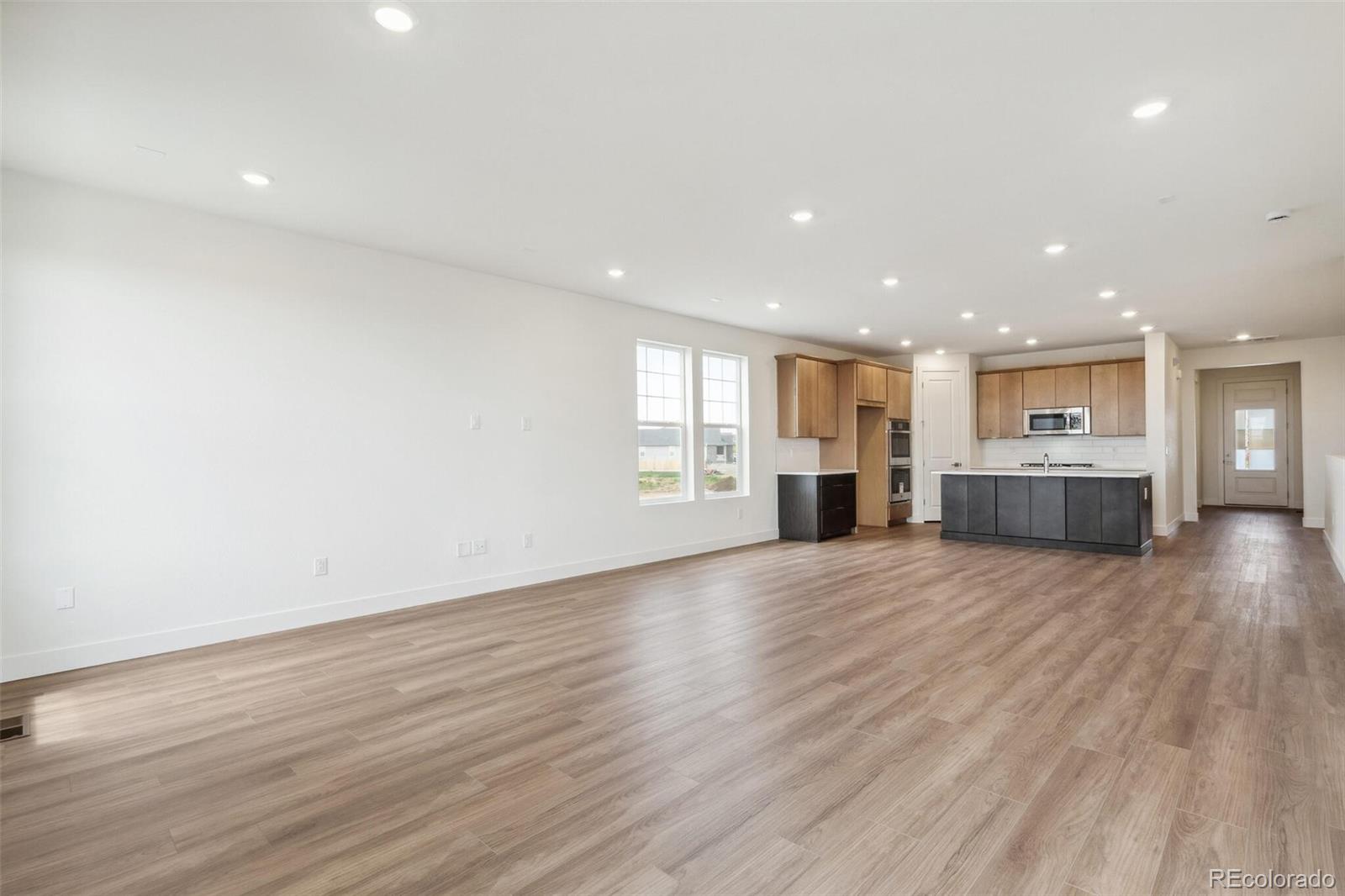 MLS Image #3 for 6384 e 154th place,thornton, Colorado