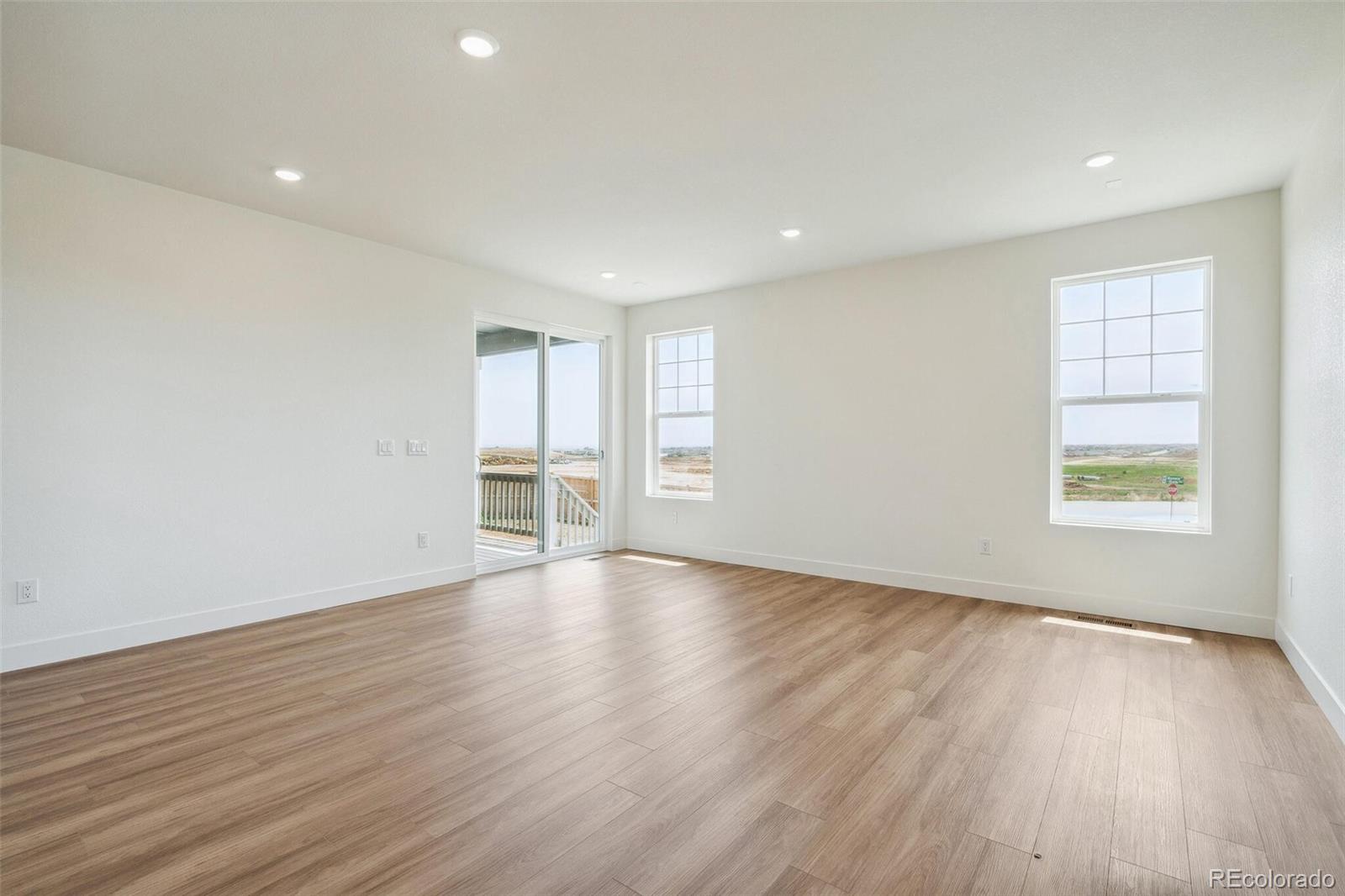 MLS Image #5 for 6384 e 154th place,thornton, Colorado