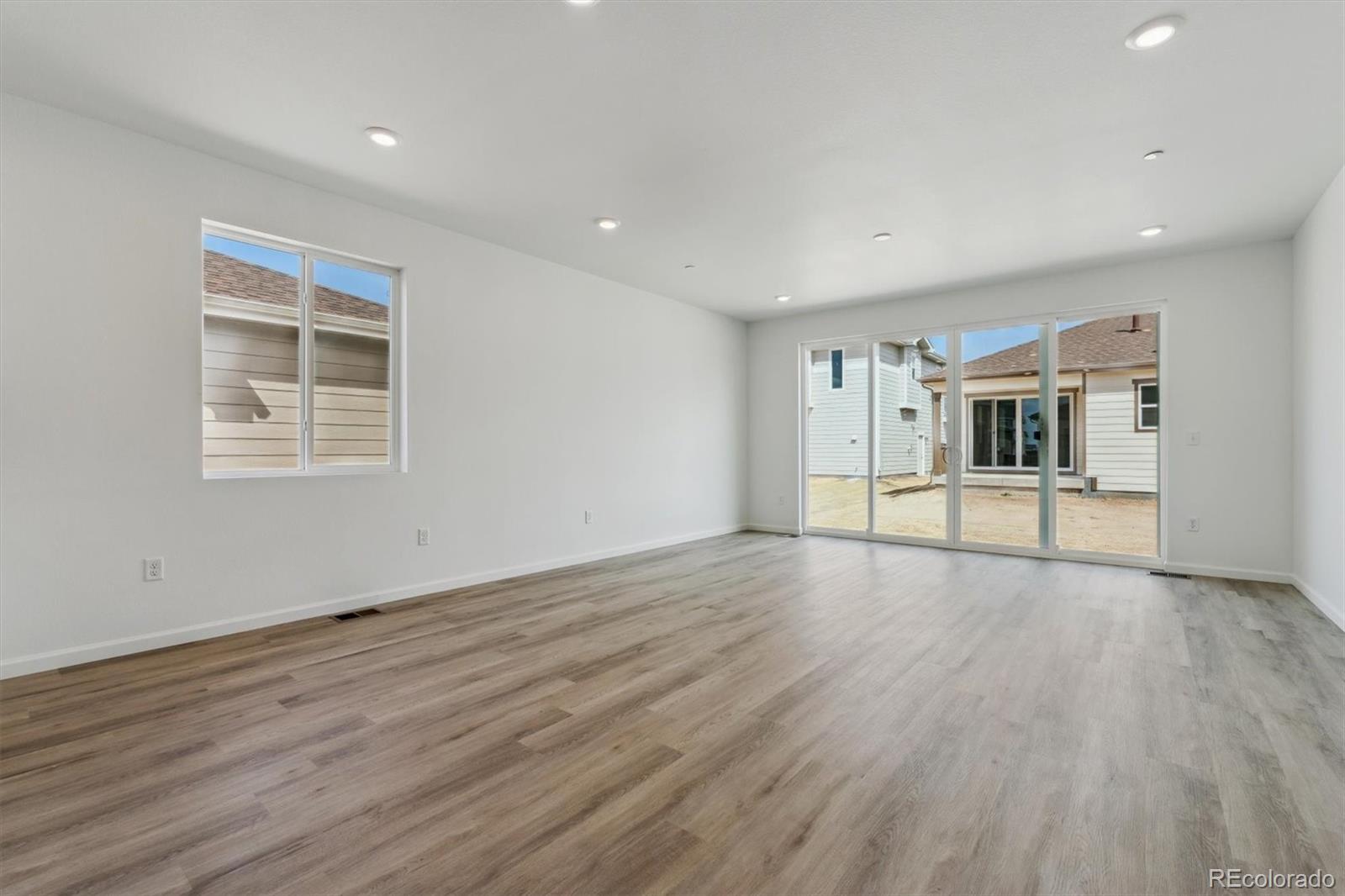 MLS Image #11 for 9660  cathay street,commerce city, Colorado