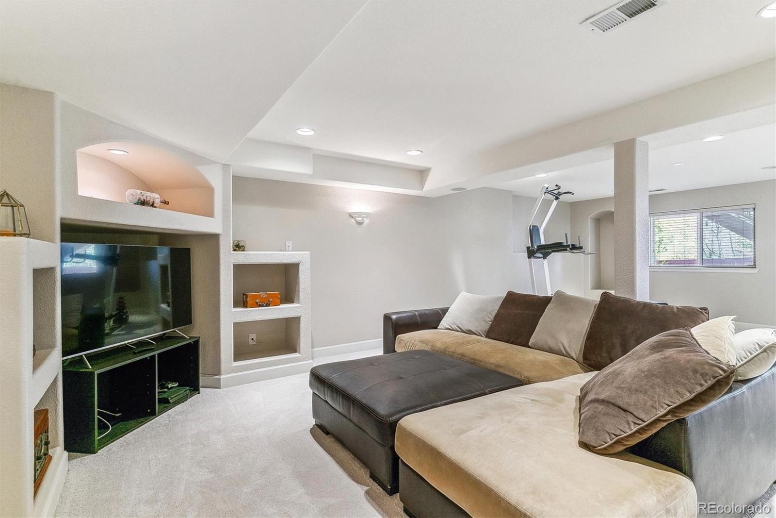 MLS Image #39 for 9109  ironwood way,highlands ranch, Colorado