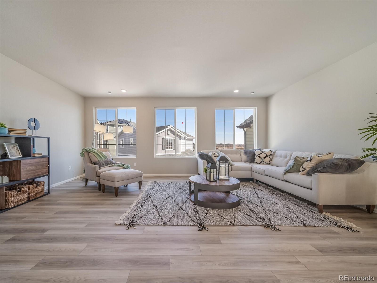 MLS Image #11 for 22083 e 38th place,aurora, Colorado
