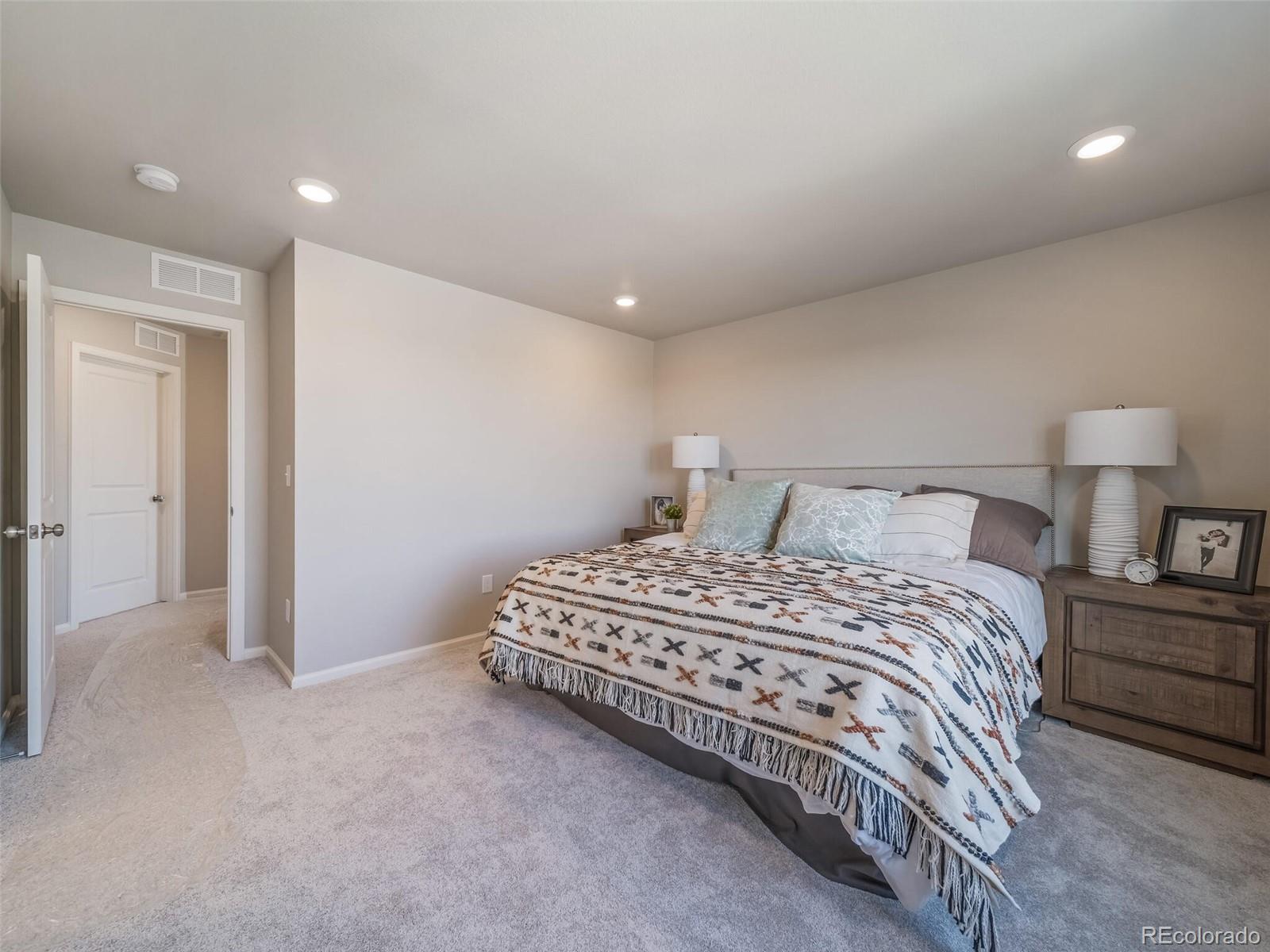 MLS Image #14 for 22083 e 38th place,aurora, Colorado