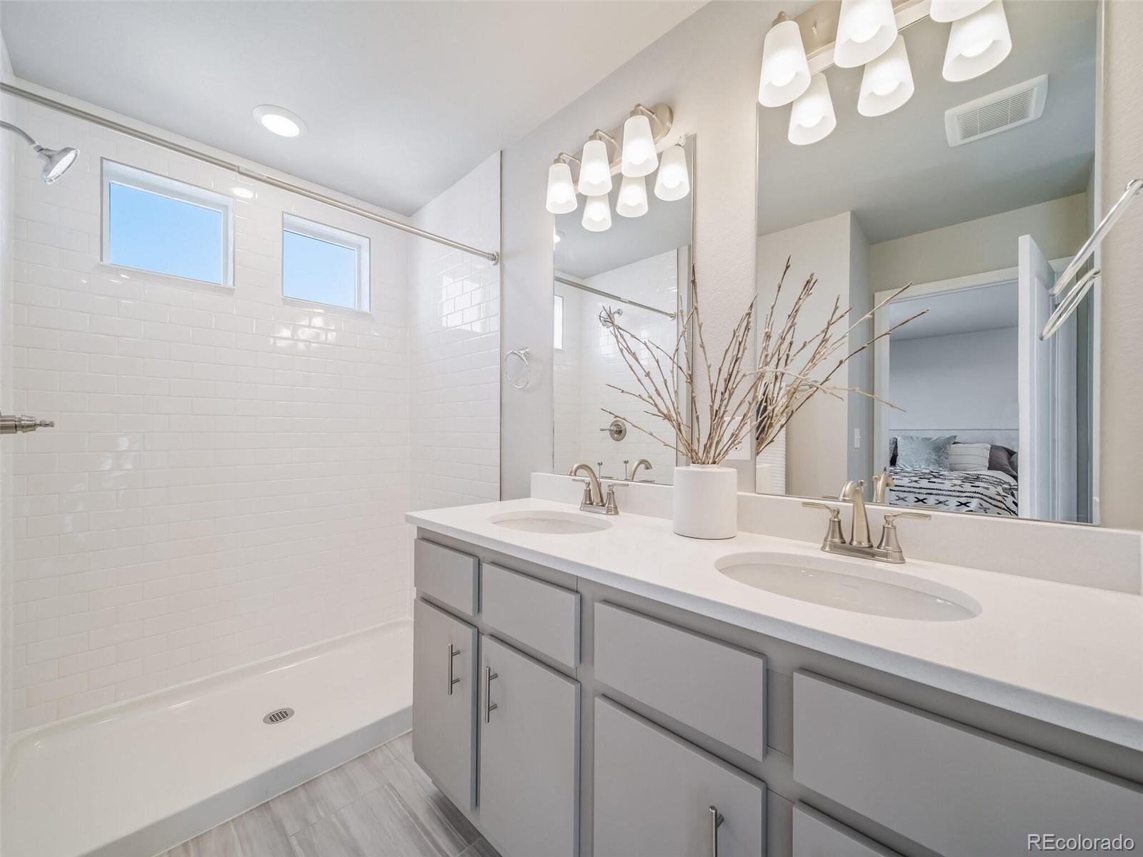 MLS Image #16 for 22083 e 38th place,aurora, Colorado