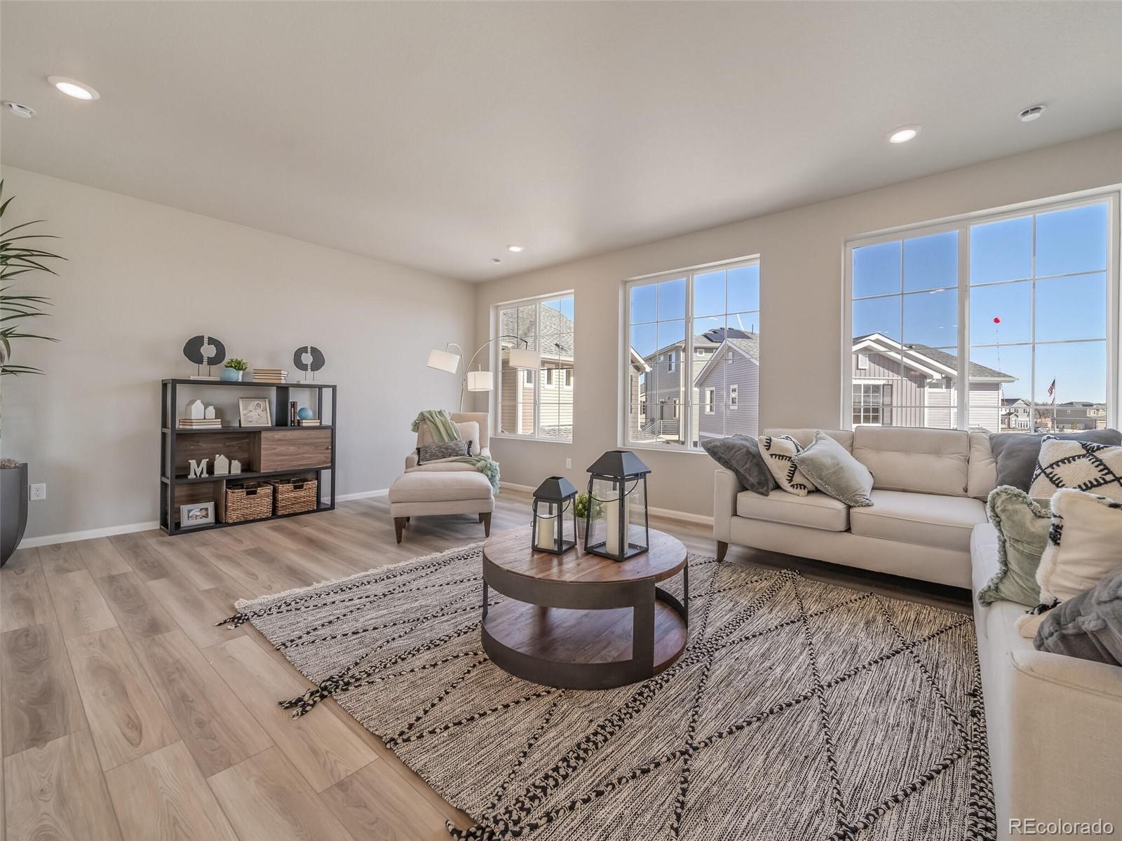 MLS Image #8 for 22083 e 38th place,aurora, Colorado