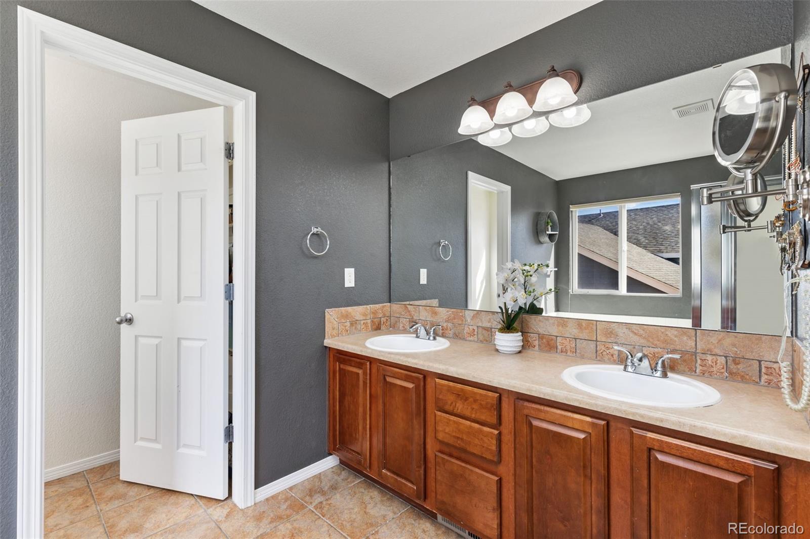 MLS Image #16 for 645  short court,dacono, Colorado