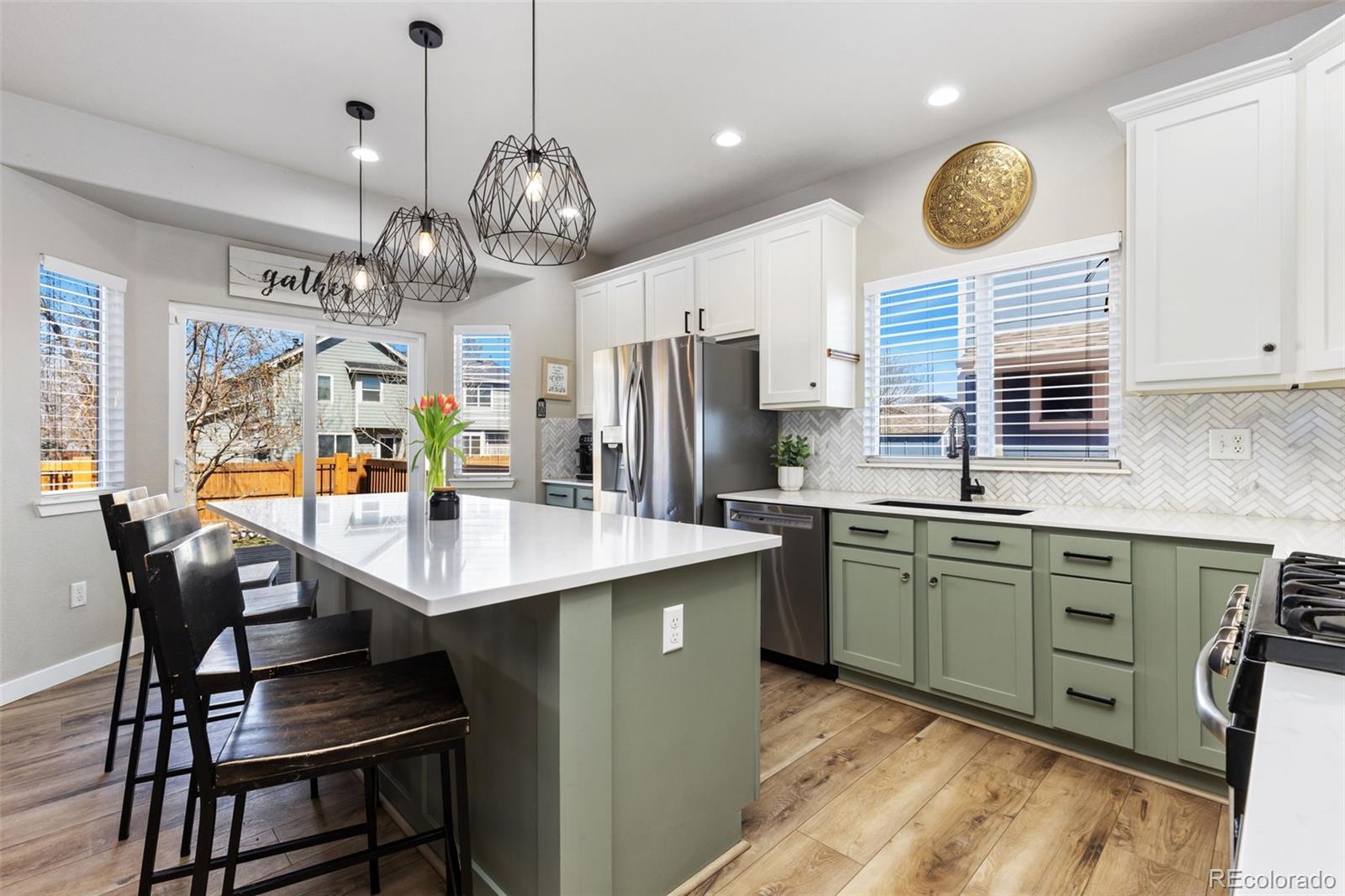 MLS Image #4 for 645  short court,dacono, Colorado