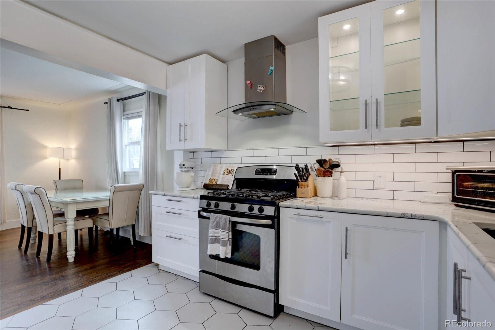 MLS Image #2 for 5191 s logan street,littleton, Colorado