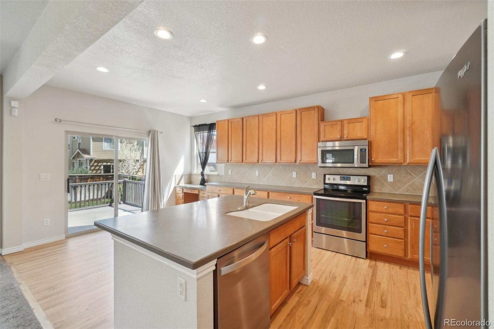 MLS Image #5 for 12248  kittredge street,commerce city, Colorado