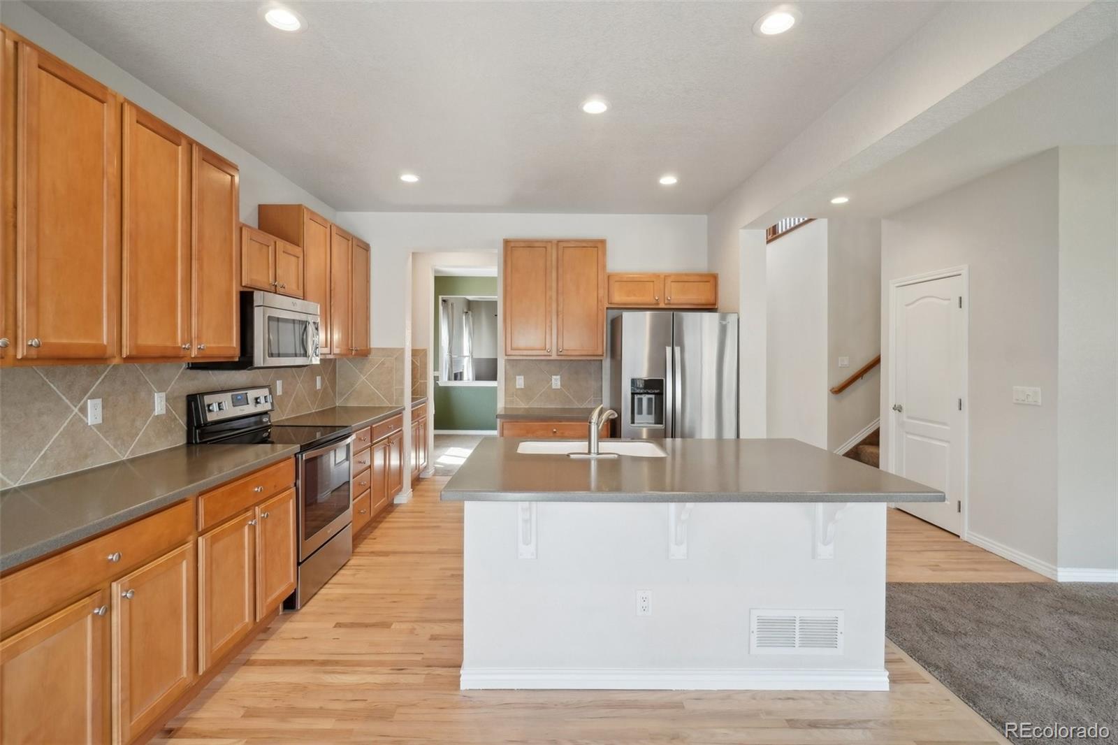 MLS Image #7 for 12248  kittredge street,commerce city, Colorado
