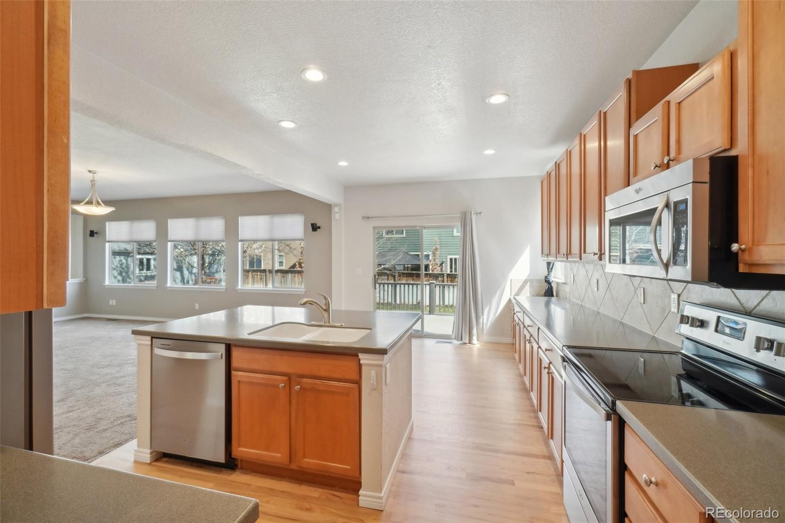 MLS Image #8 for 12248  kittredge street,commerce city, Colorado