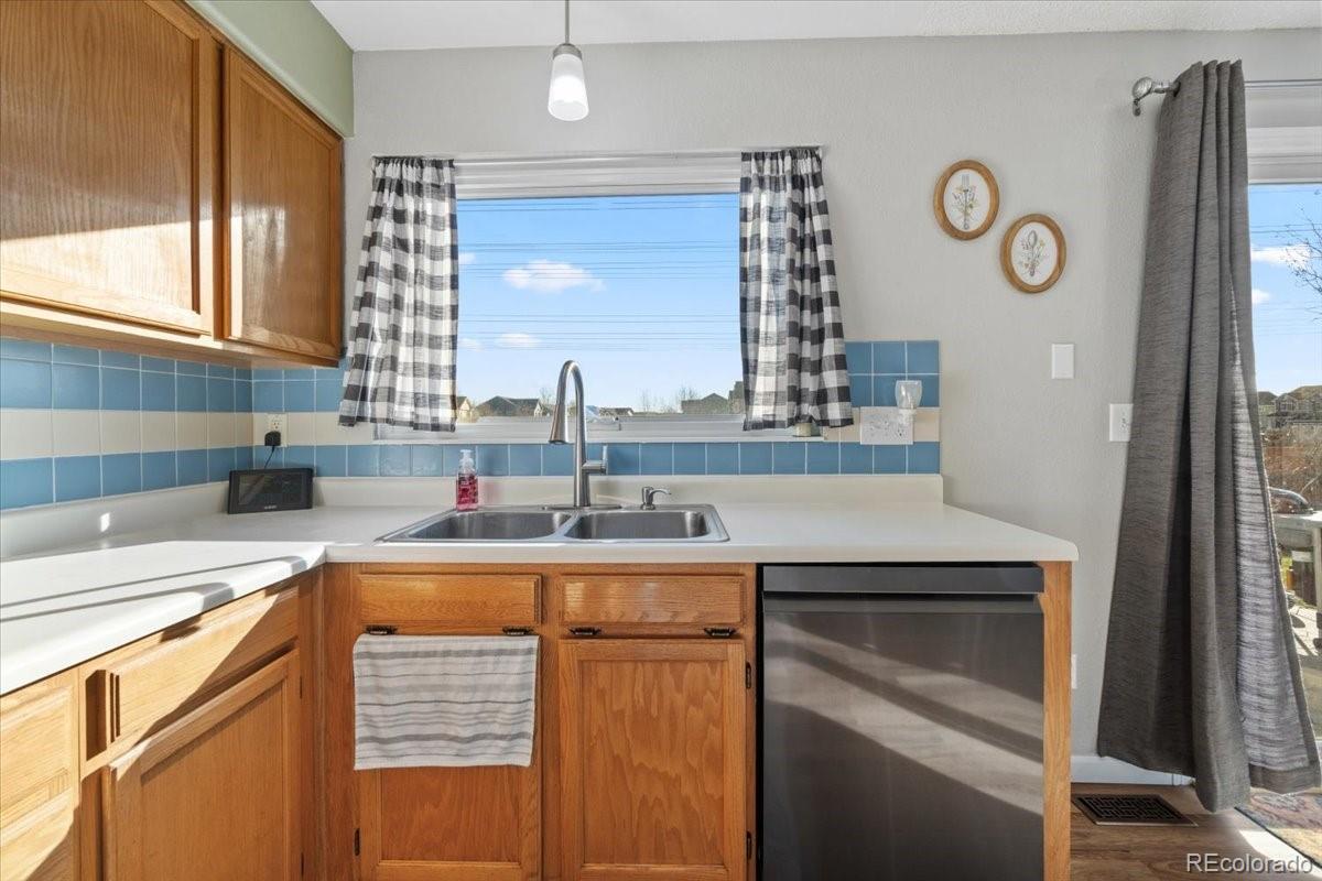MLS Image #5 for 180 s carlton street,castle rock, Colorado