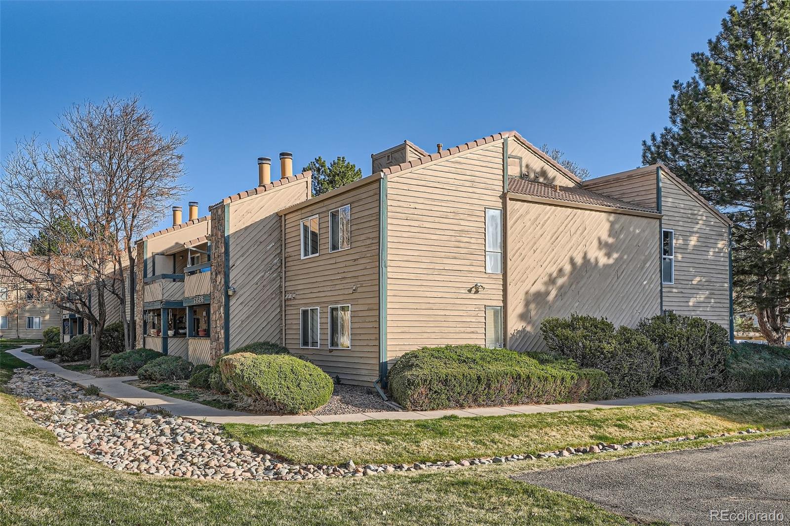MLS Image #1 for 15136 e louisiana drive,aurora, Colorado