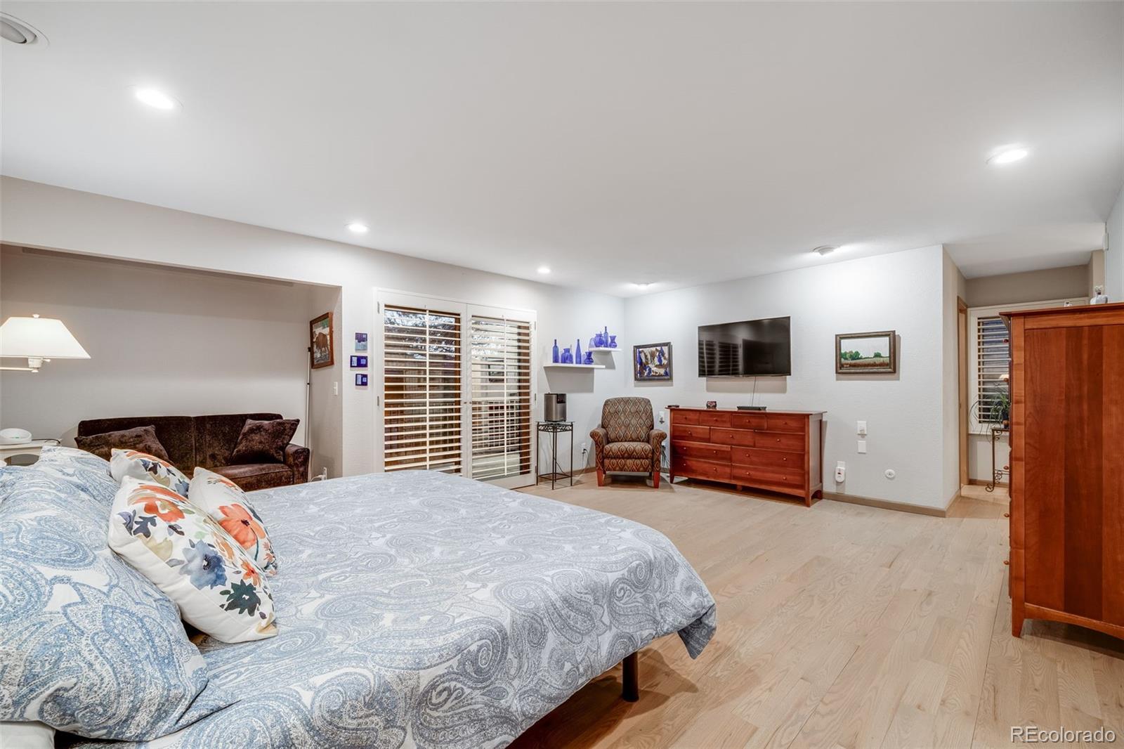 MLS Image #24 for 2777 s elmira street,denver, Colorado