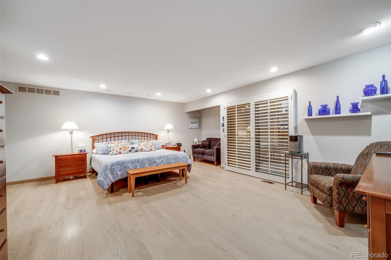 MLS Image #26 for 2777 s elmira street,denver, Colorado