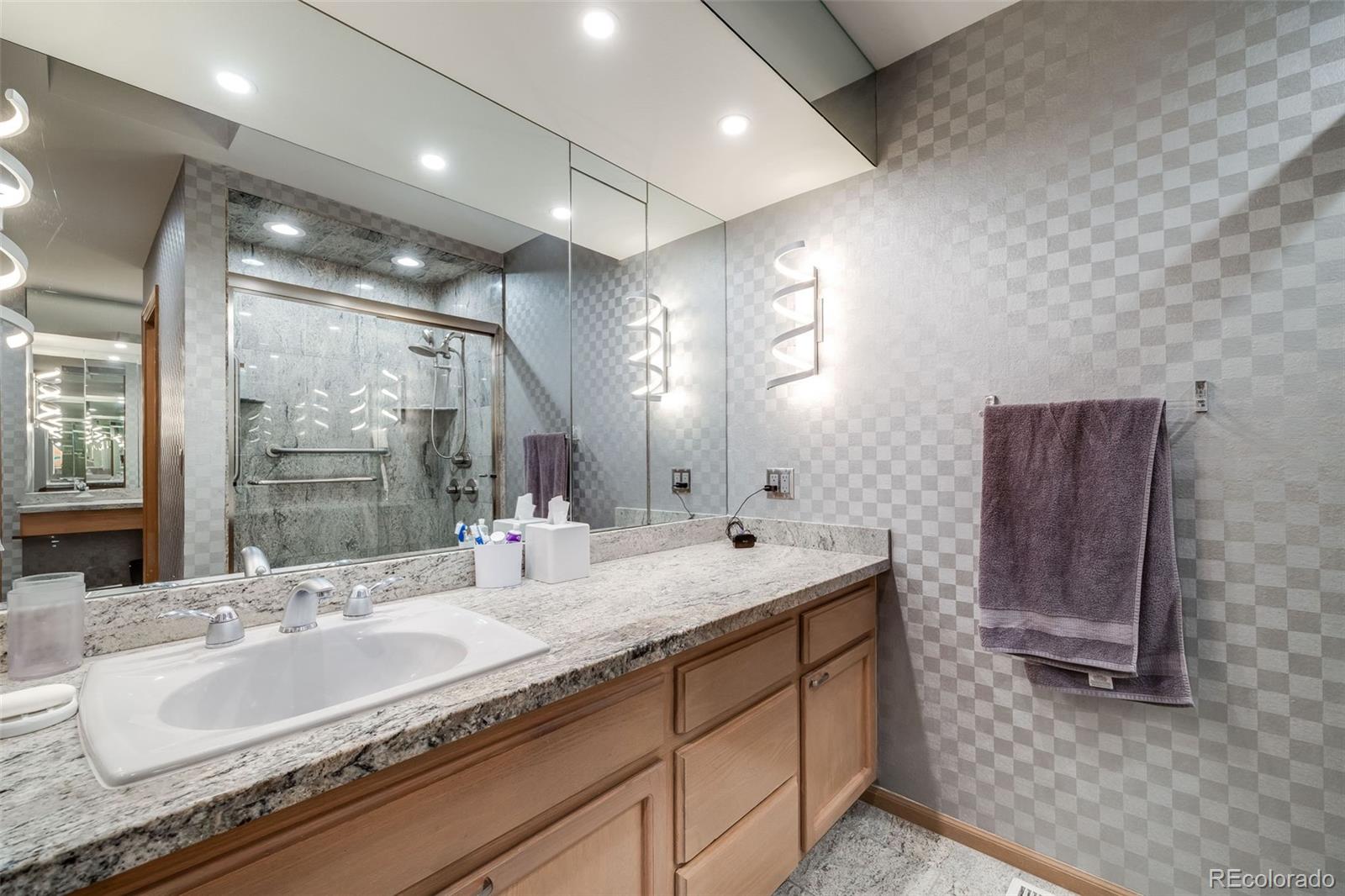 MLS Image #30 for 2777 s elmira street,denver, Colorado