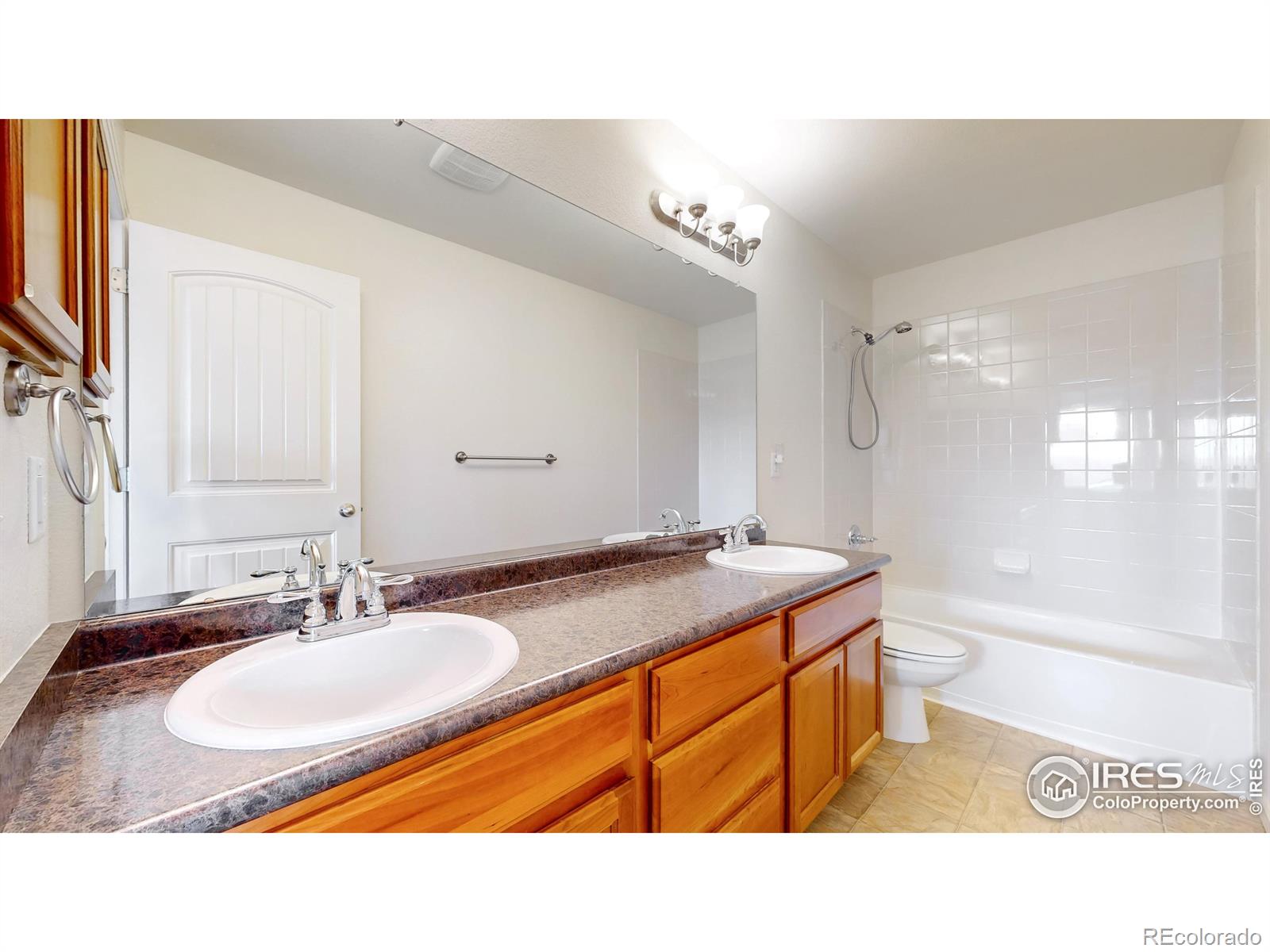 MLS Image #15 for 419  clark street,johnstown, Colorado