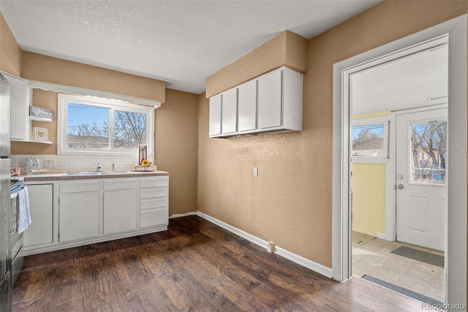 MLS Image #10 for 224 w mill street,colorado springs, Colorado