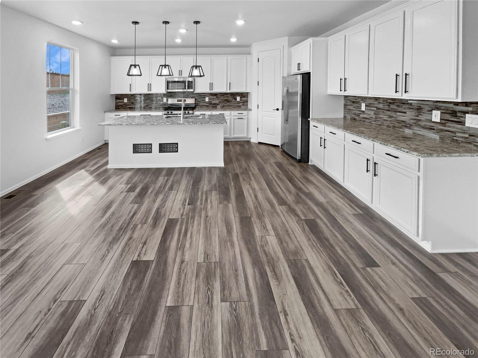 MLS Image #11 for 950  avena court,elizabeth, Colorado